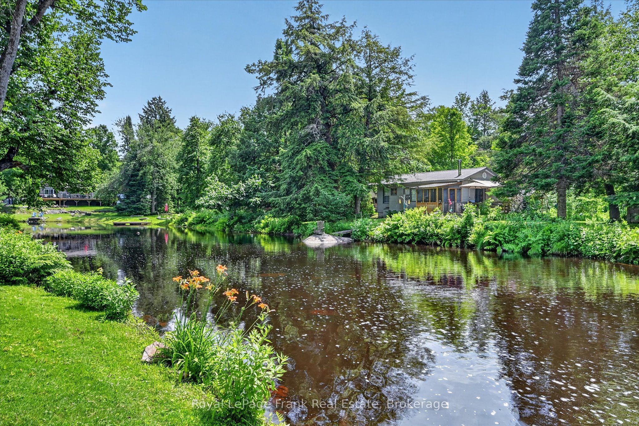 280 Edwina Drive Property Photo 2