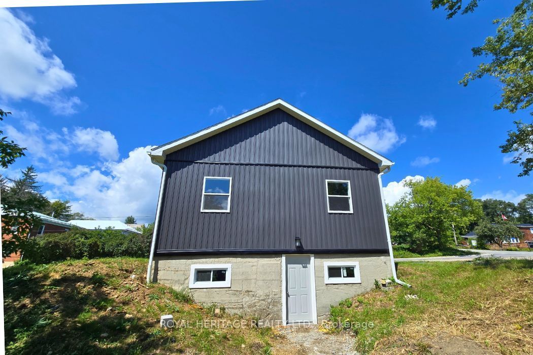 1009 Elm Tree Road Property Photo 5