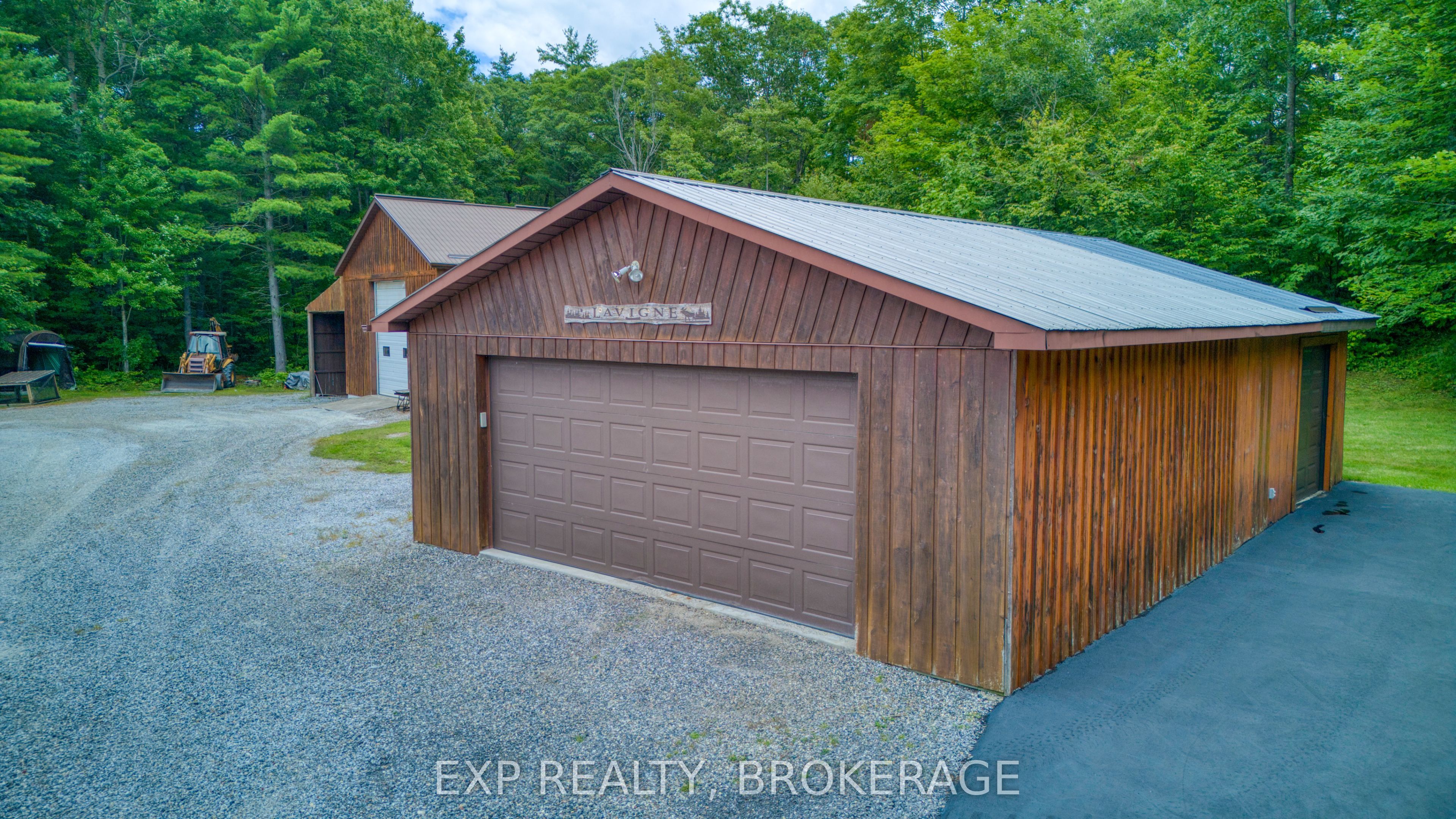 2677 Ardoch Road Property Photo 5