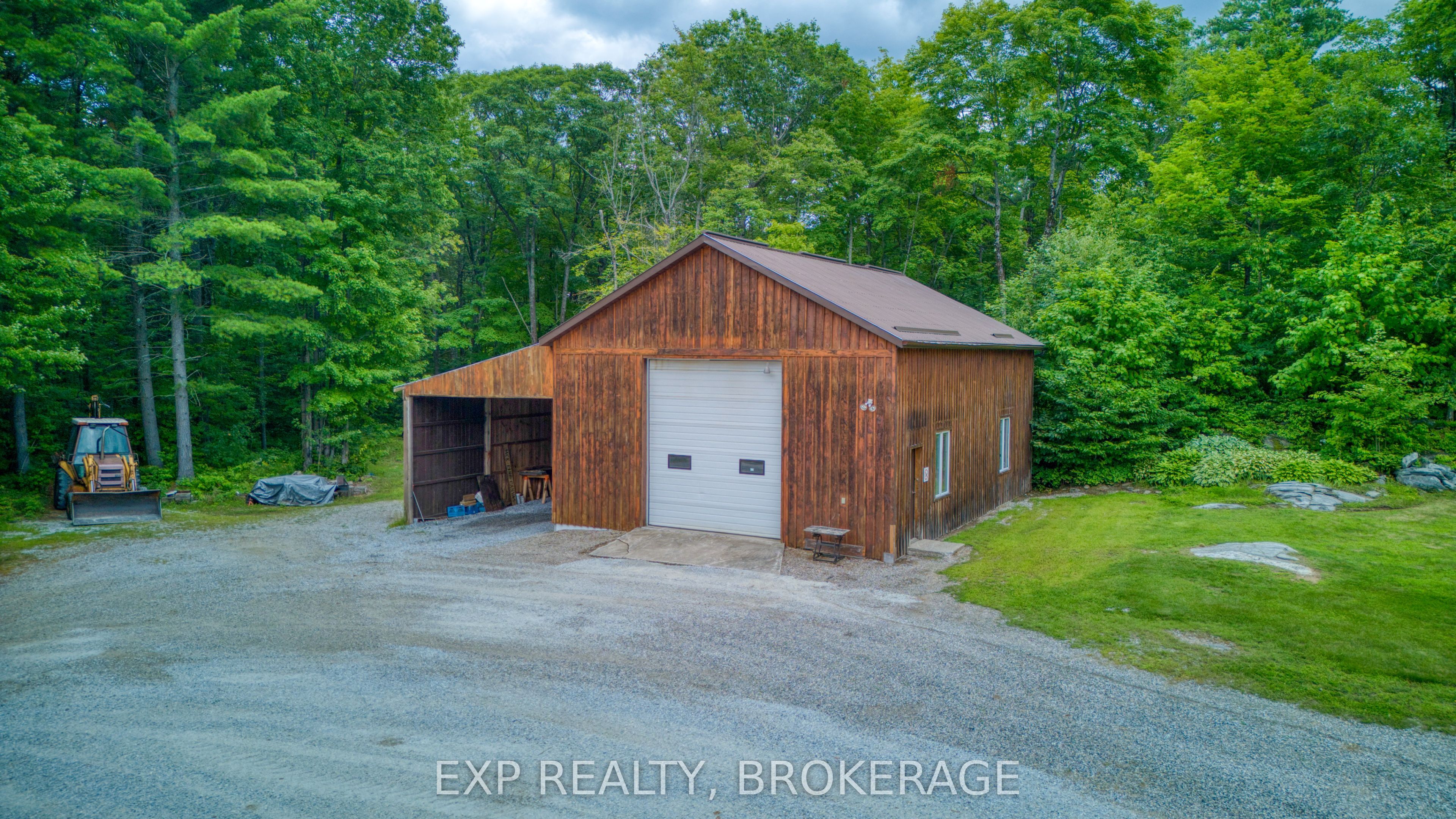 2677 Ardoch Road Property Photo 9