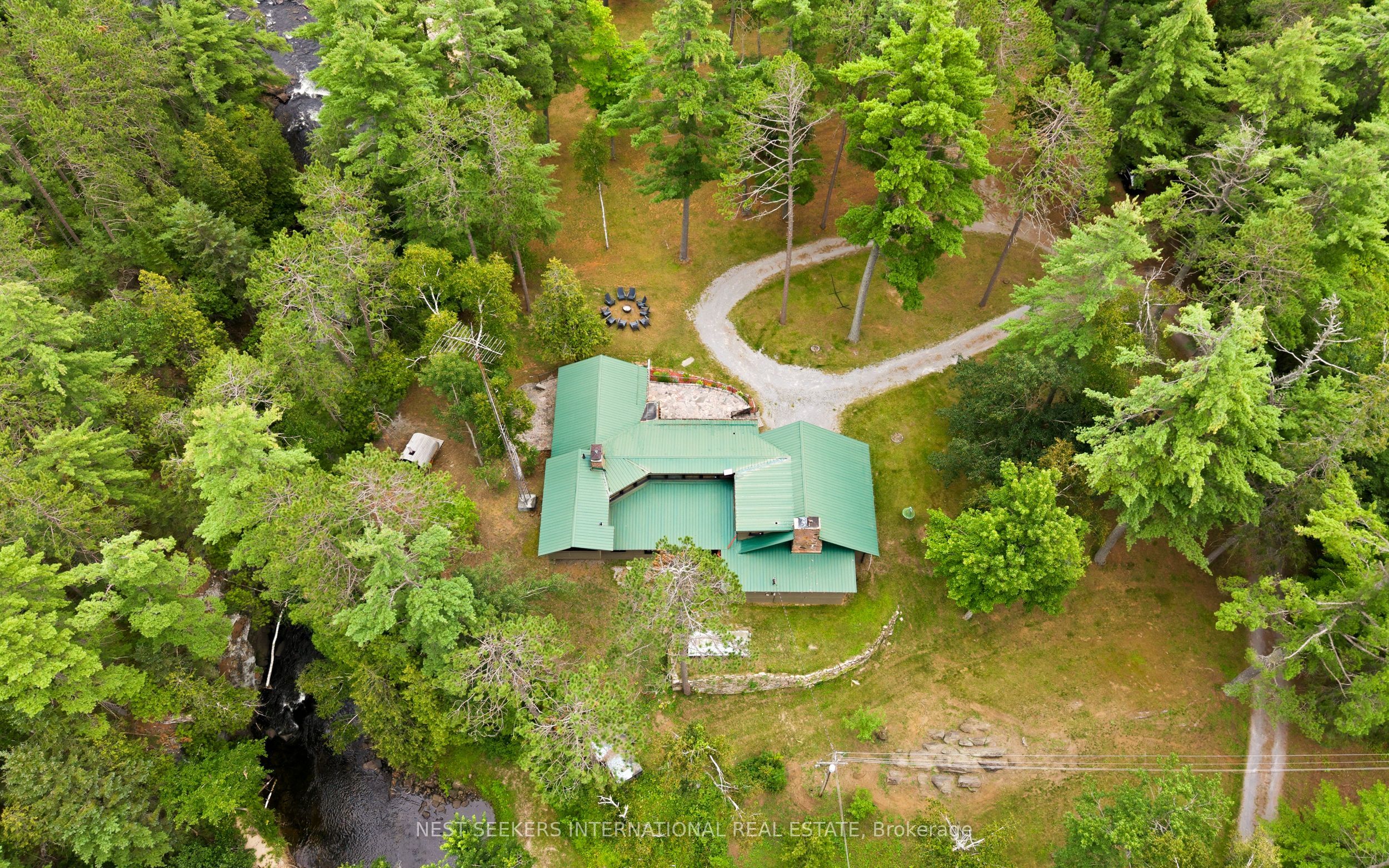 7953 Highway 28 Property Photo 5