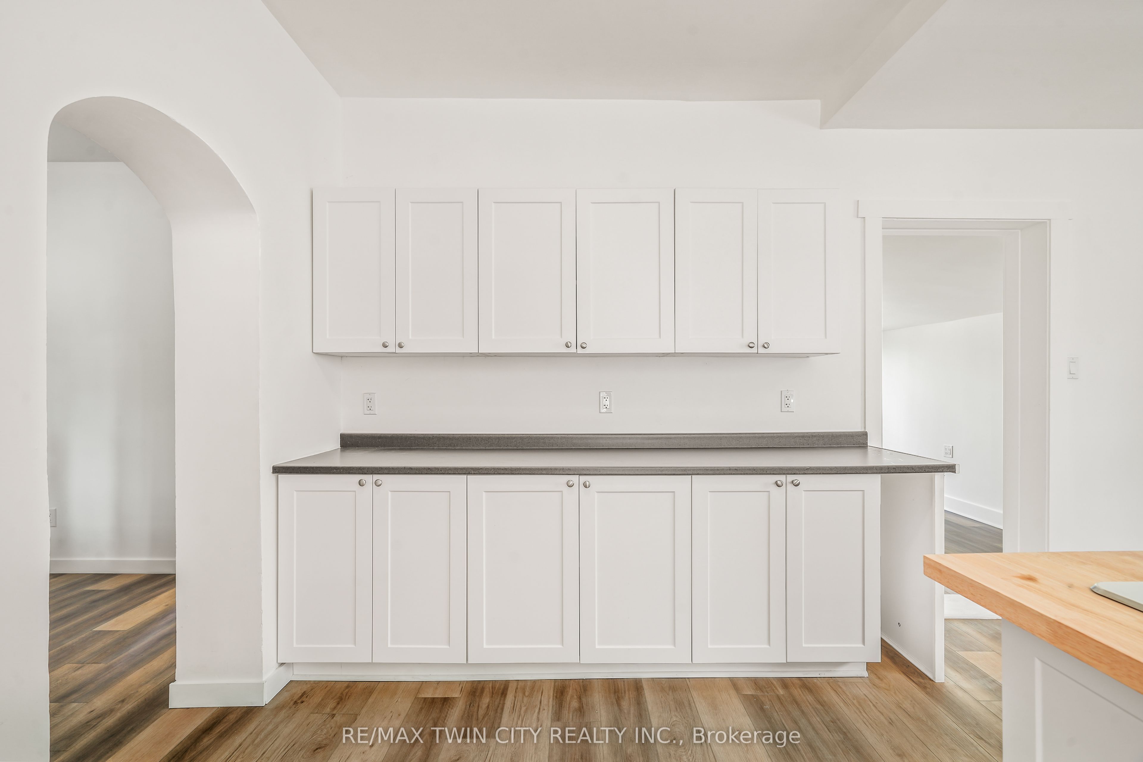 150 Stanley Street Property Photo 14