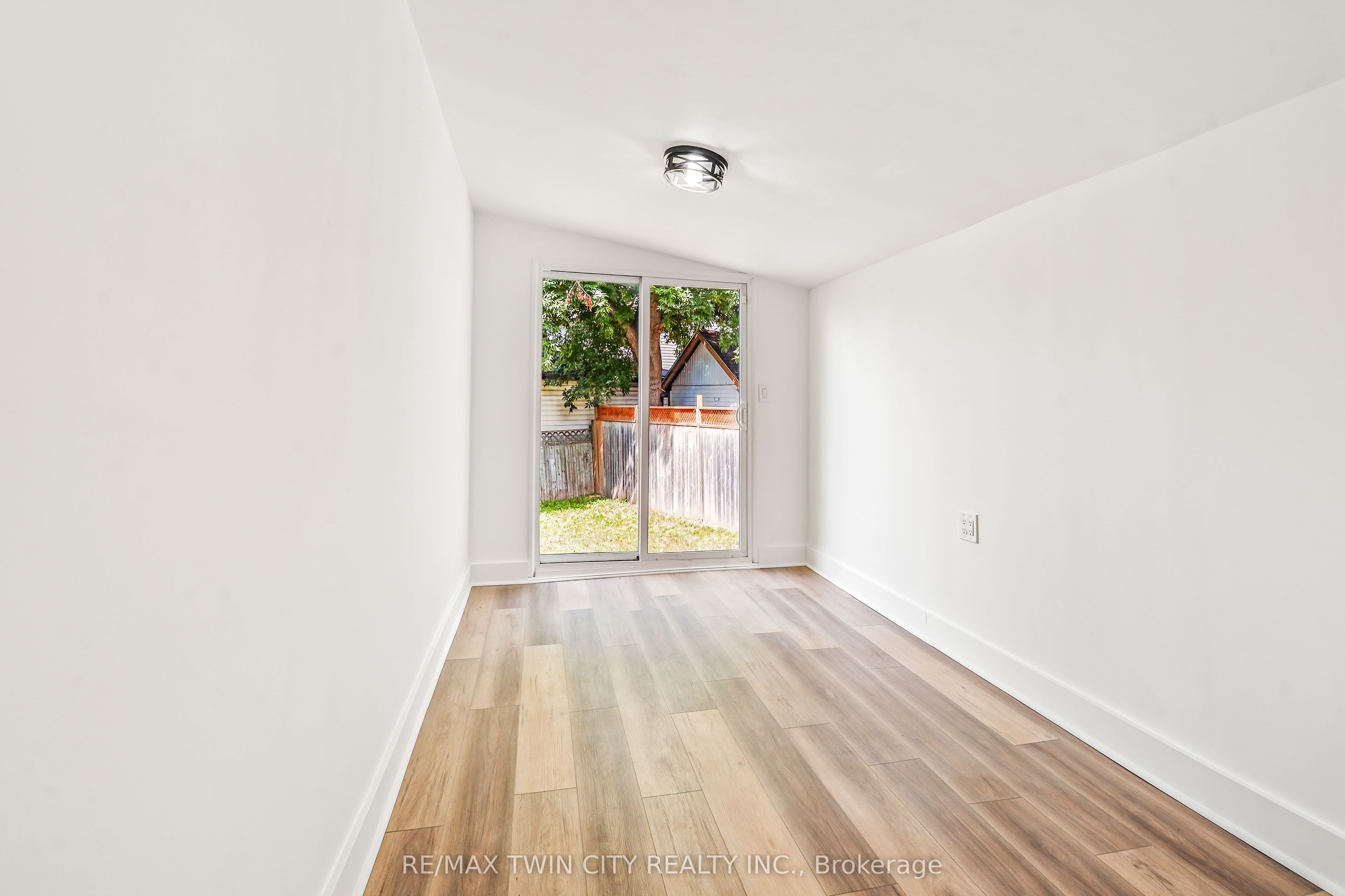 150 Stanley Street Property Photo 17