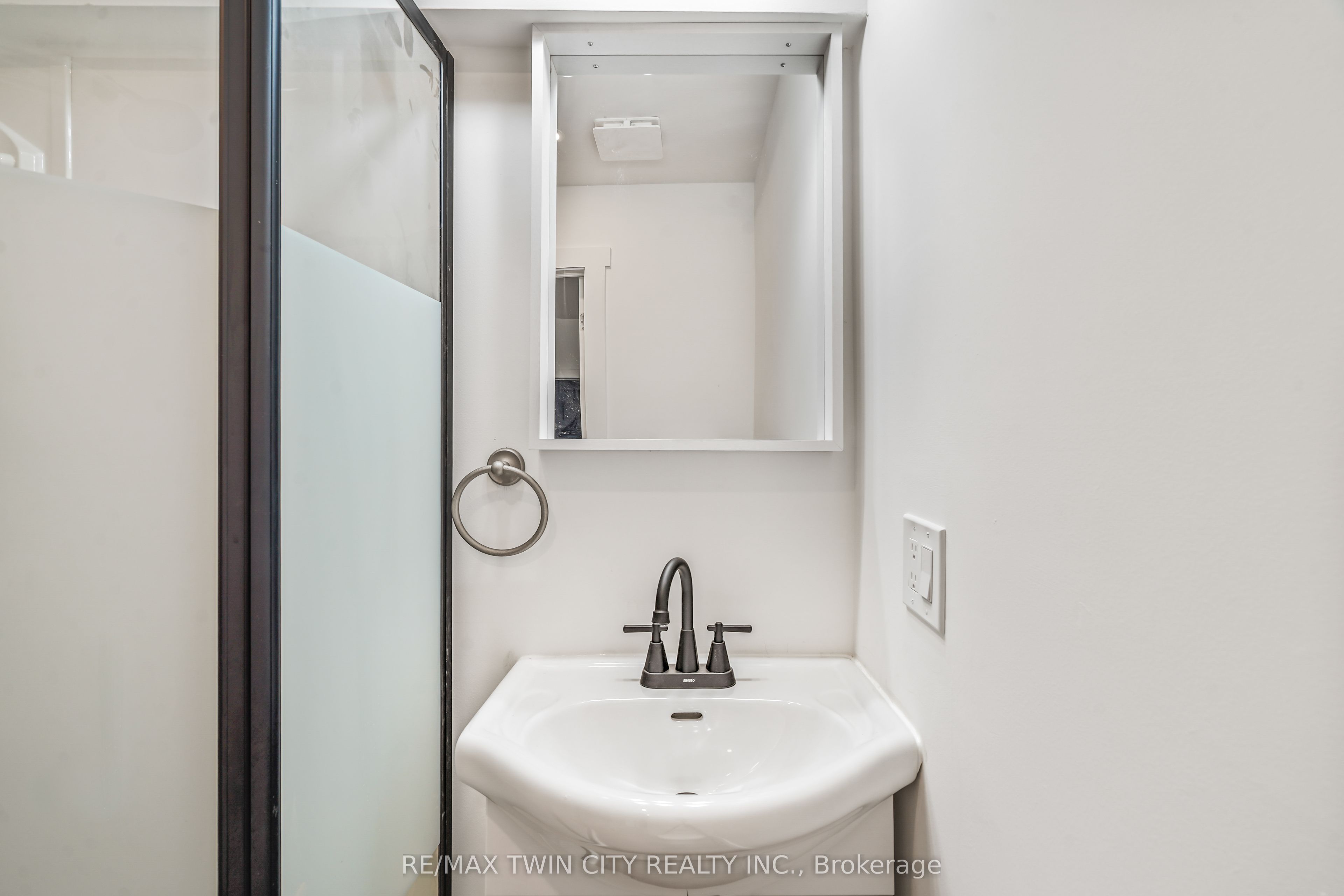 150 Stanley Street Property Photo 31