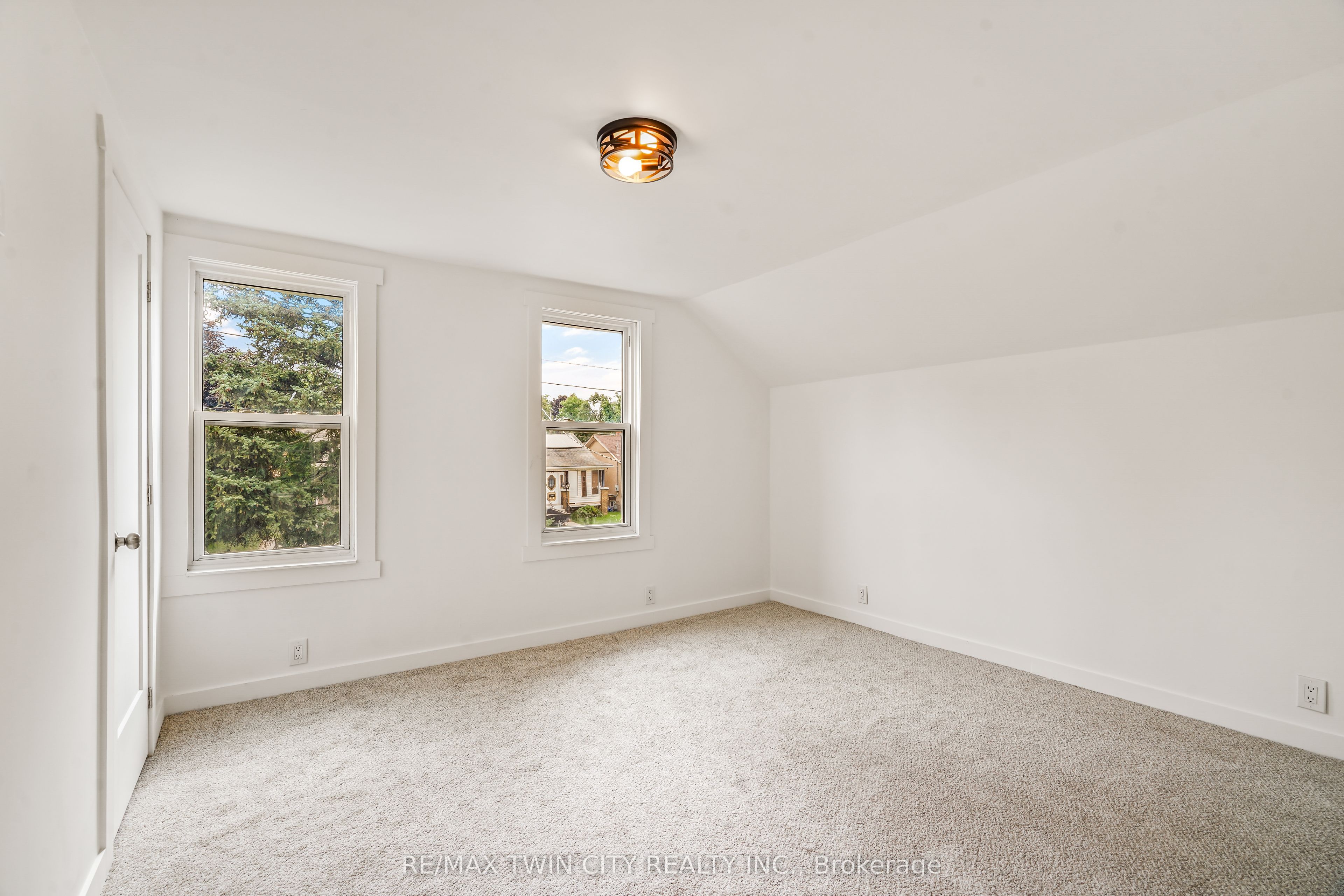 150 Stanley Street Property Photo 33