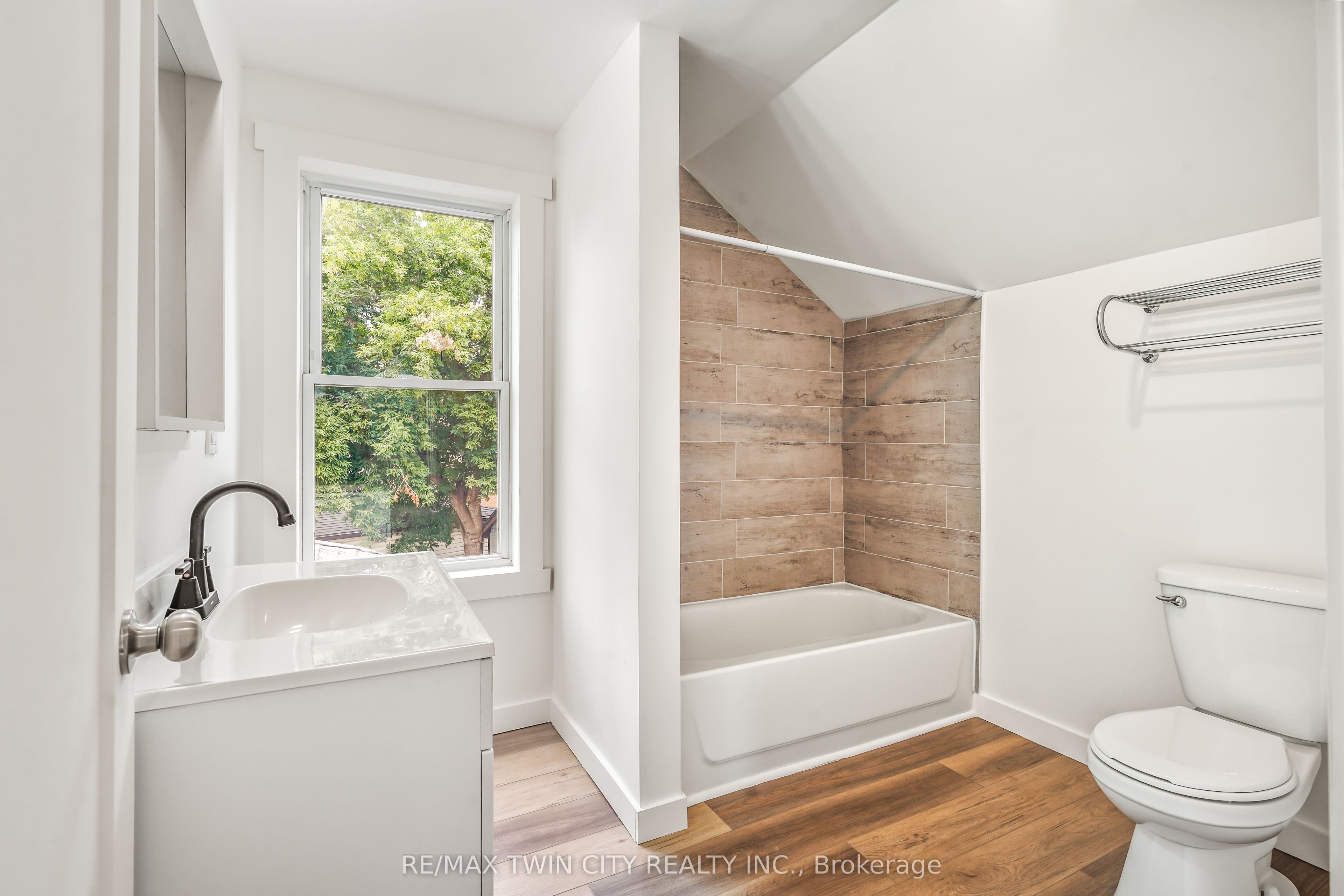 150 Stanley Street Property Photo 38