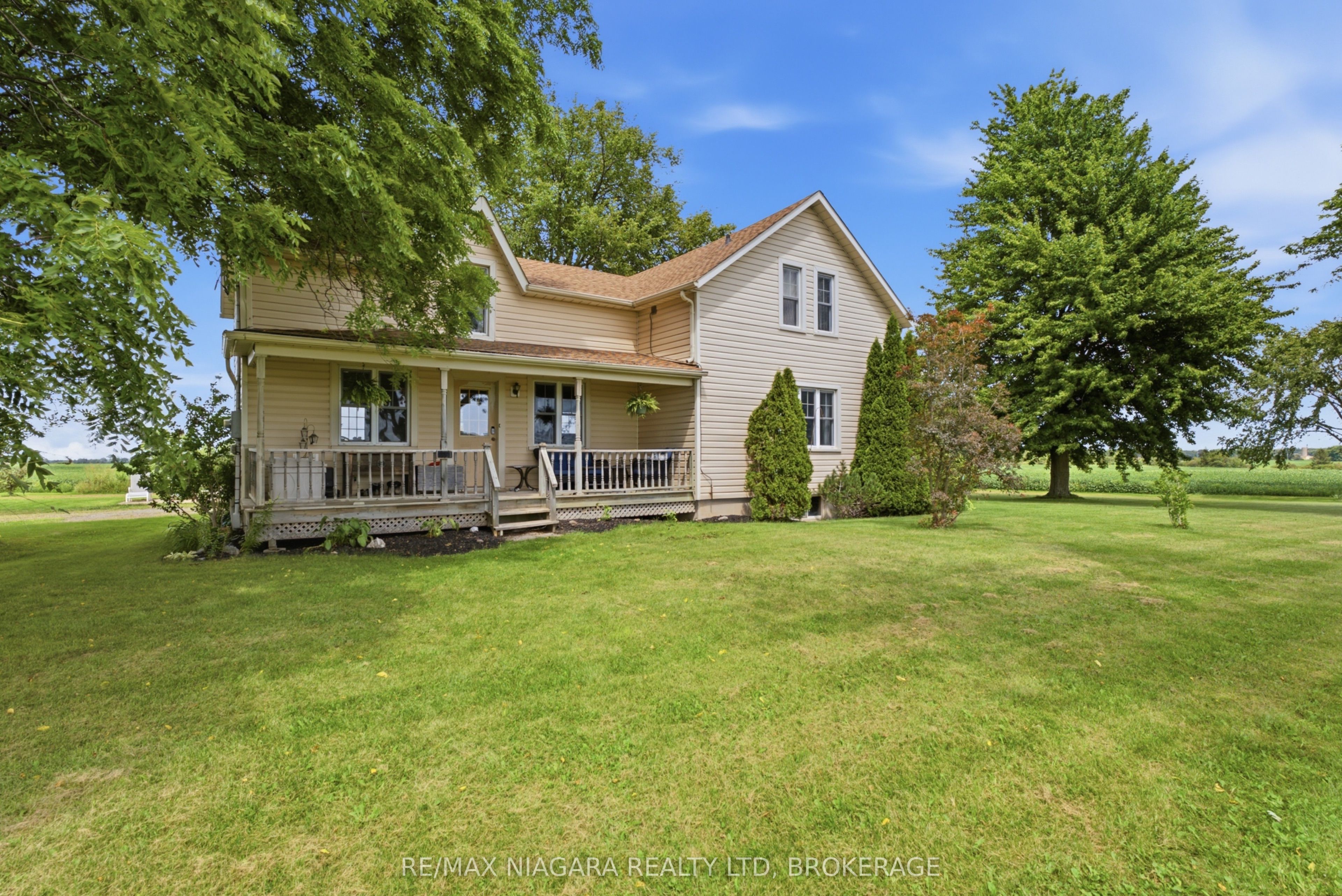 4491 Canborough Road Property Photo 2
