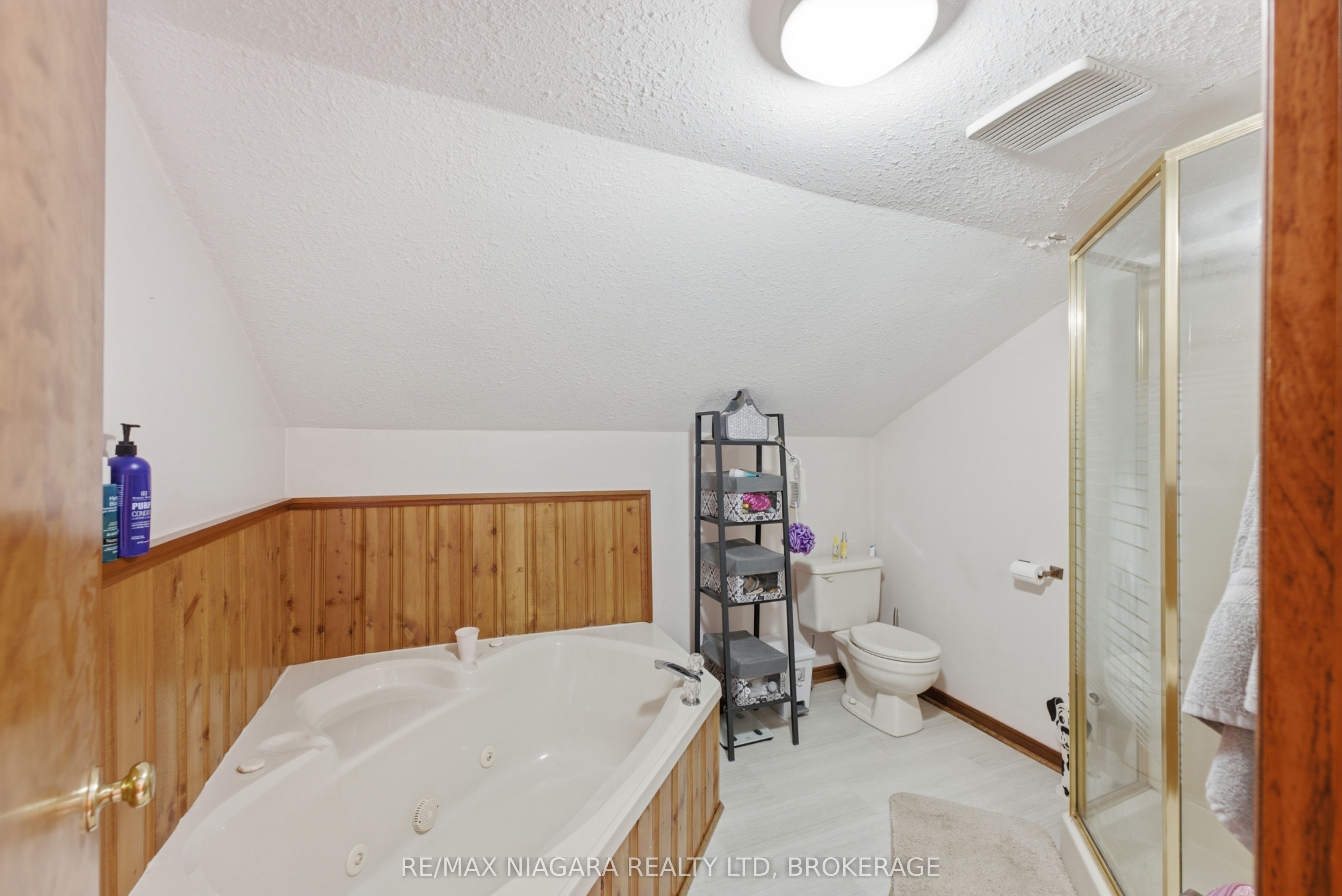 4491 Canborough Road Property Photo 19