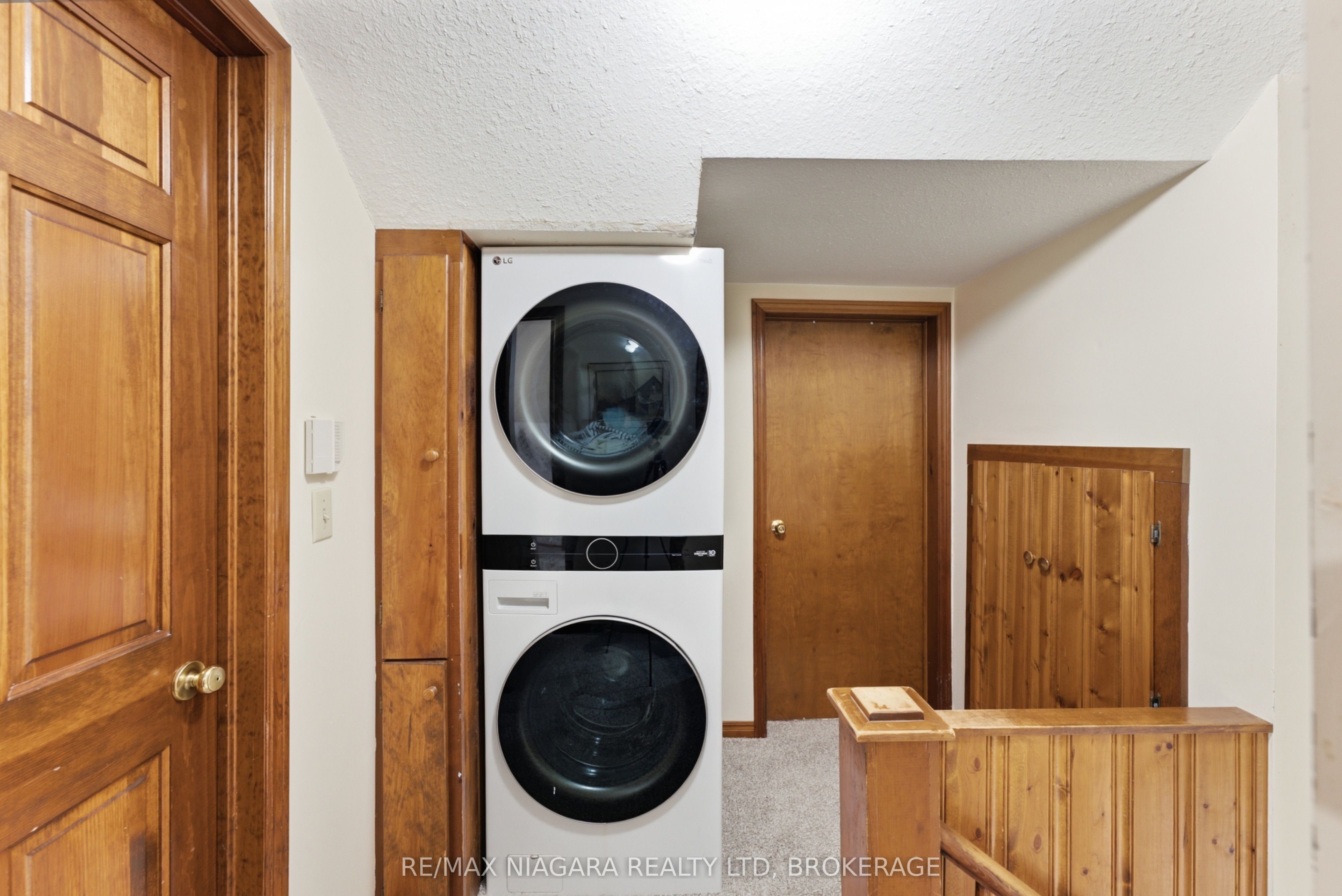 4491 Canborough Road Property Photo 24