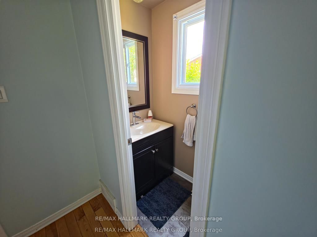 16 Tedwyn Drive Property Photo 9