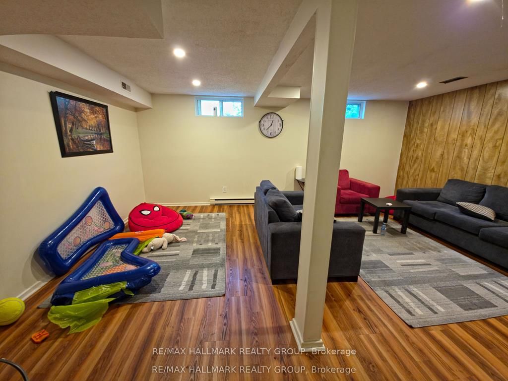 16 Tedwyn Drive Property Photo 16