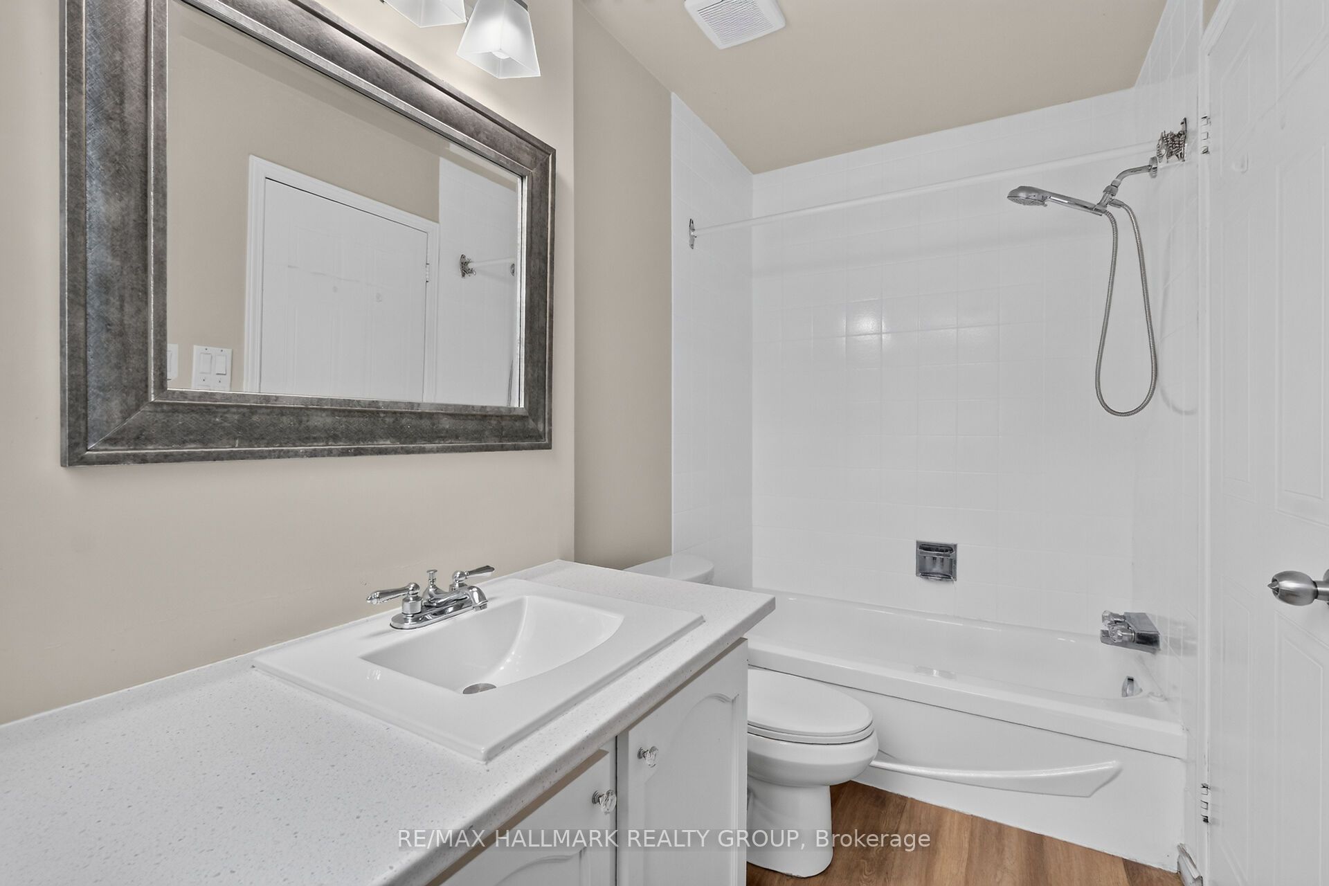 1427 Forge Street Property Photo 27