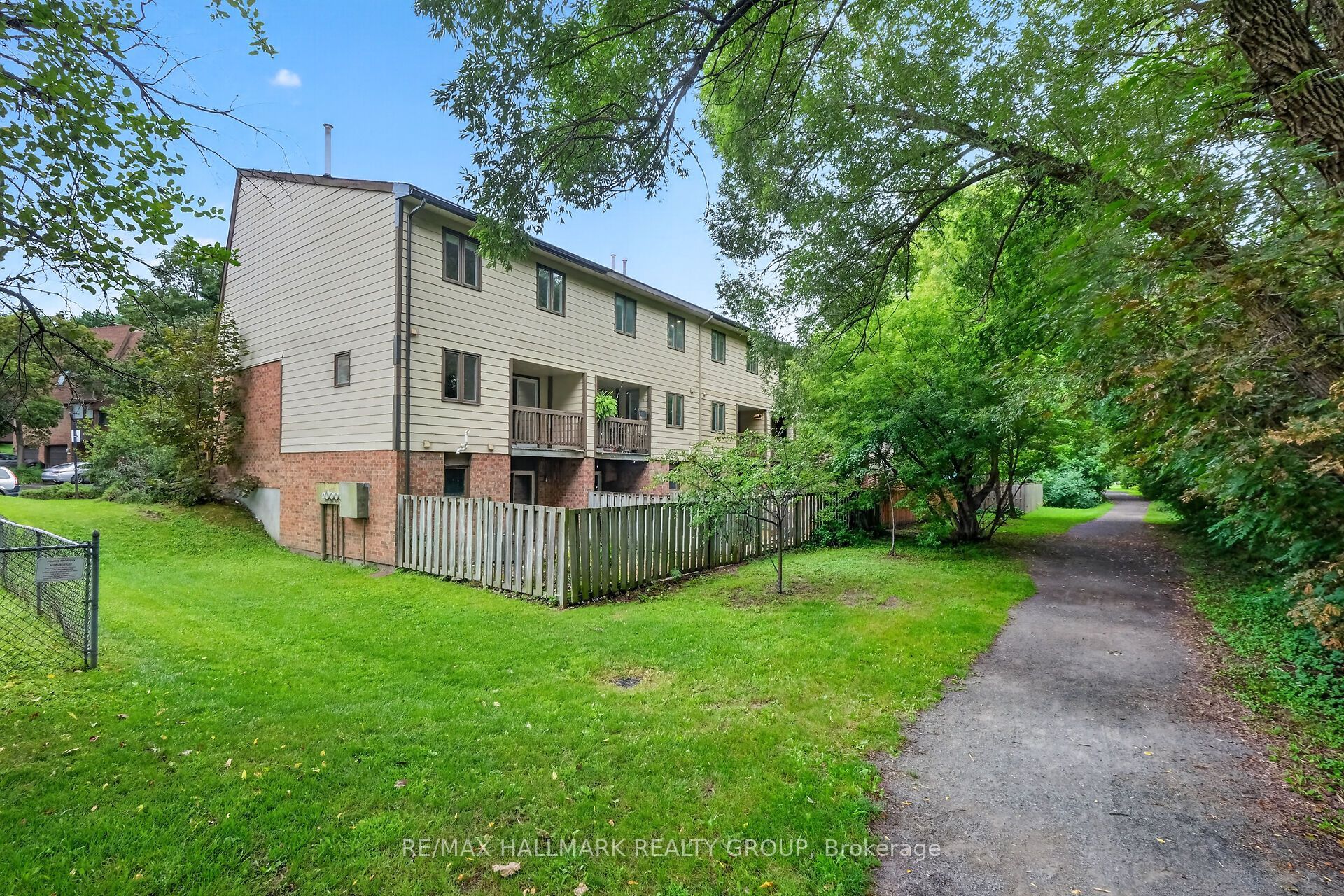 1427 Forge Street Property Photo 35