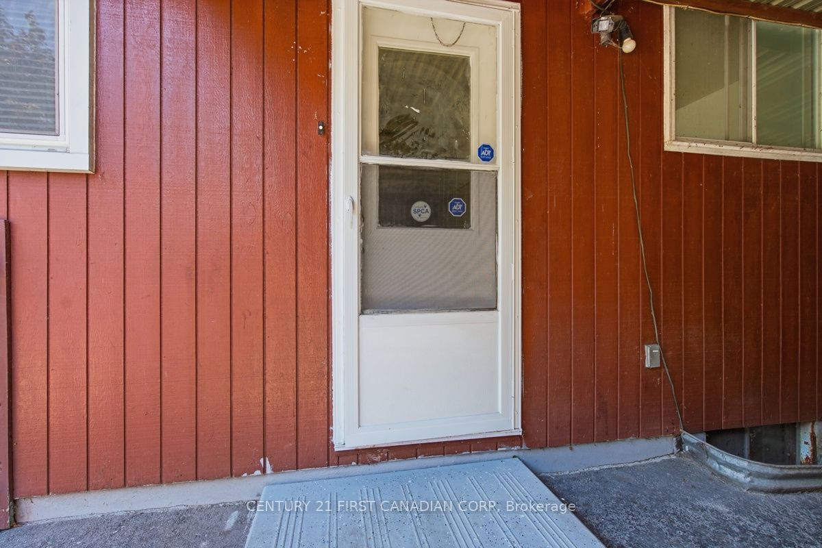 17 Edgemere Crescent Property Photo 10