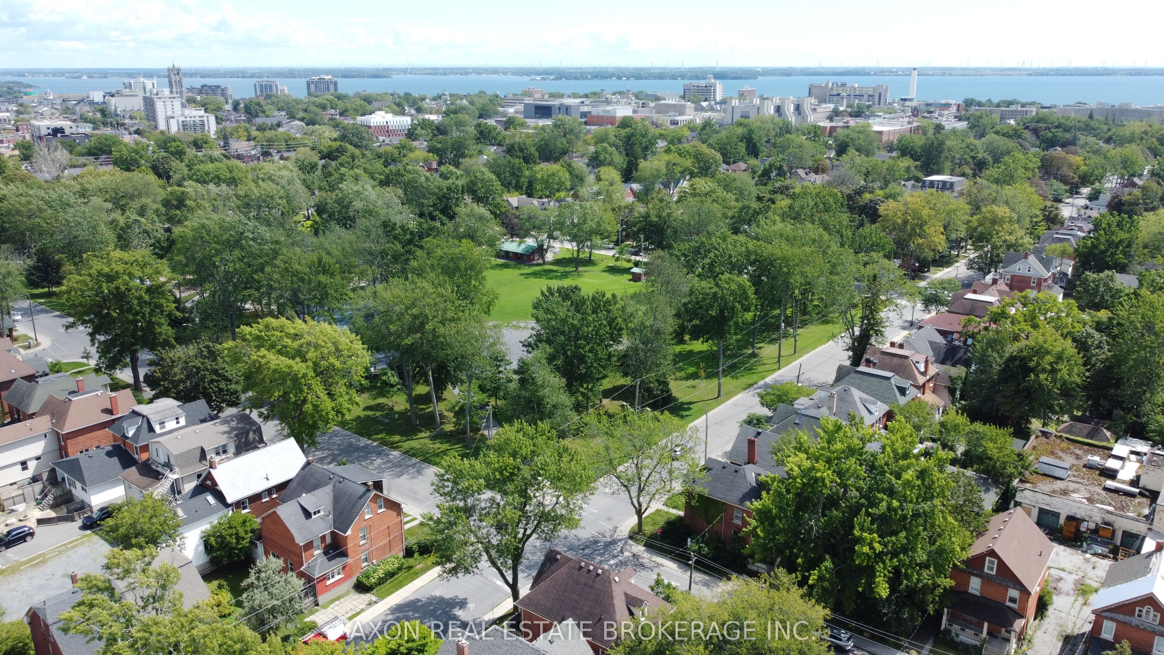 408 Albert Street Property Photo 8