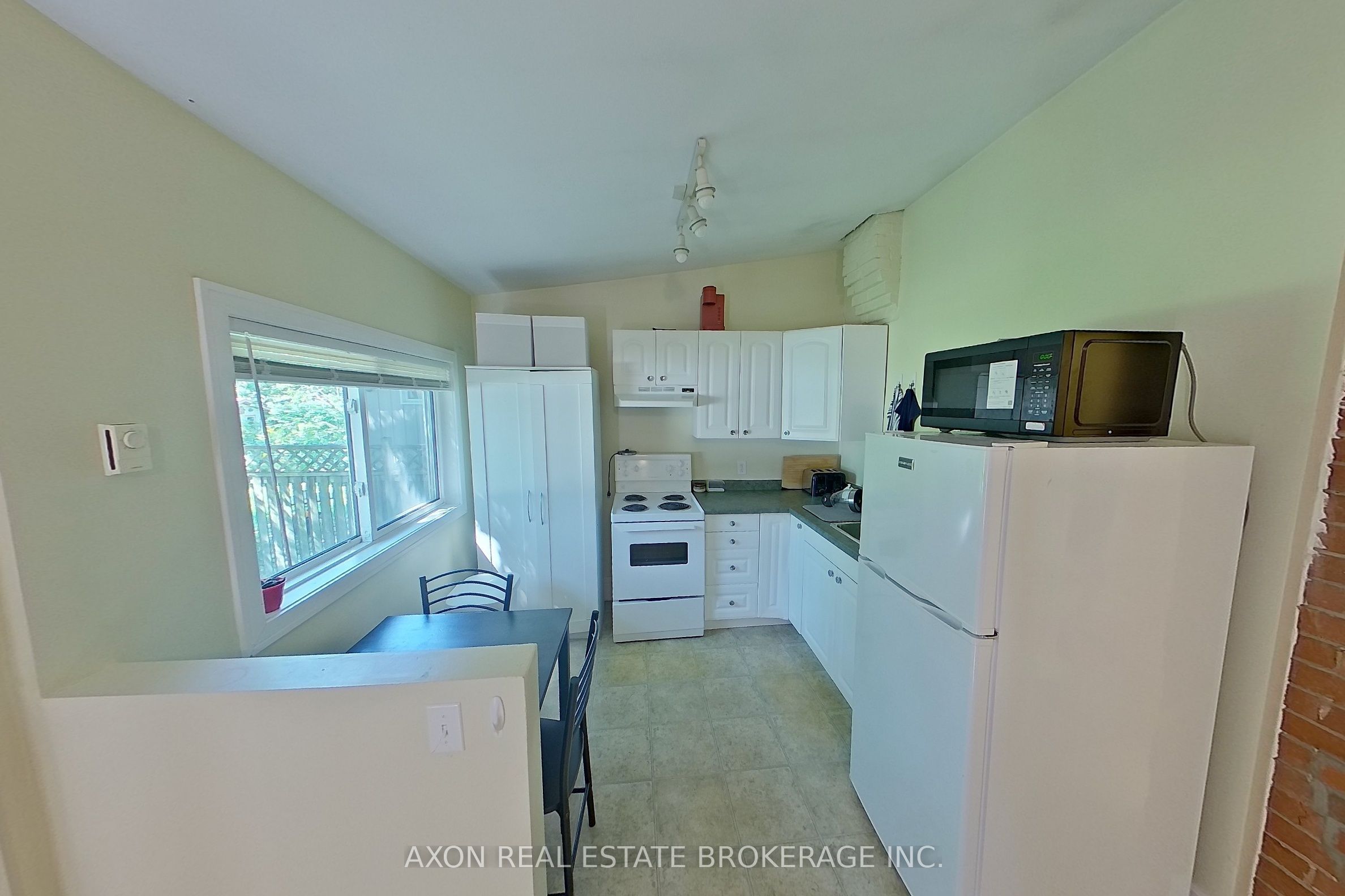 408 Albert Street Property Photo 13