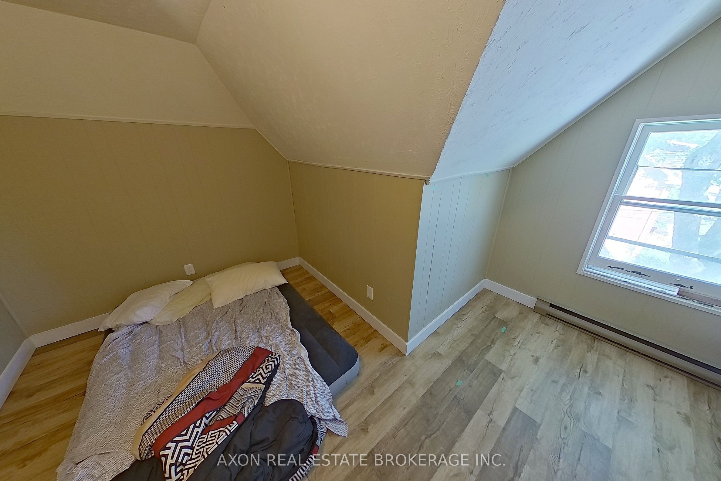 408 Albert Street Property Photo 25