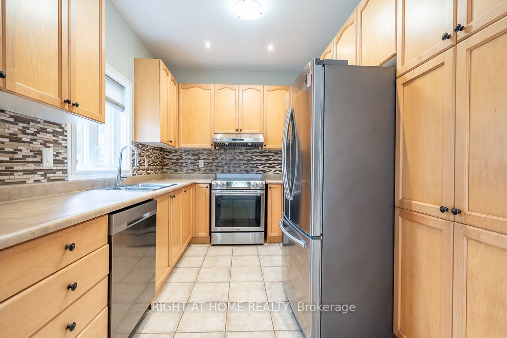 27 Panorama Way Property Photo 9