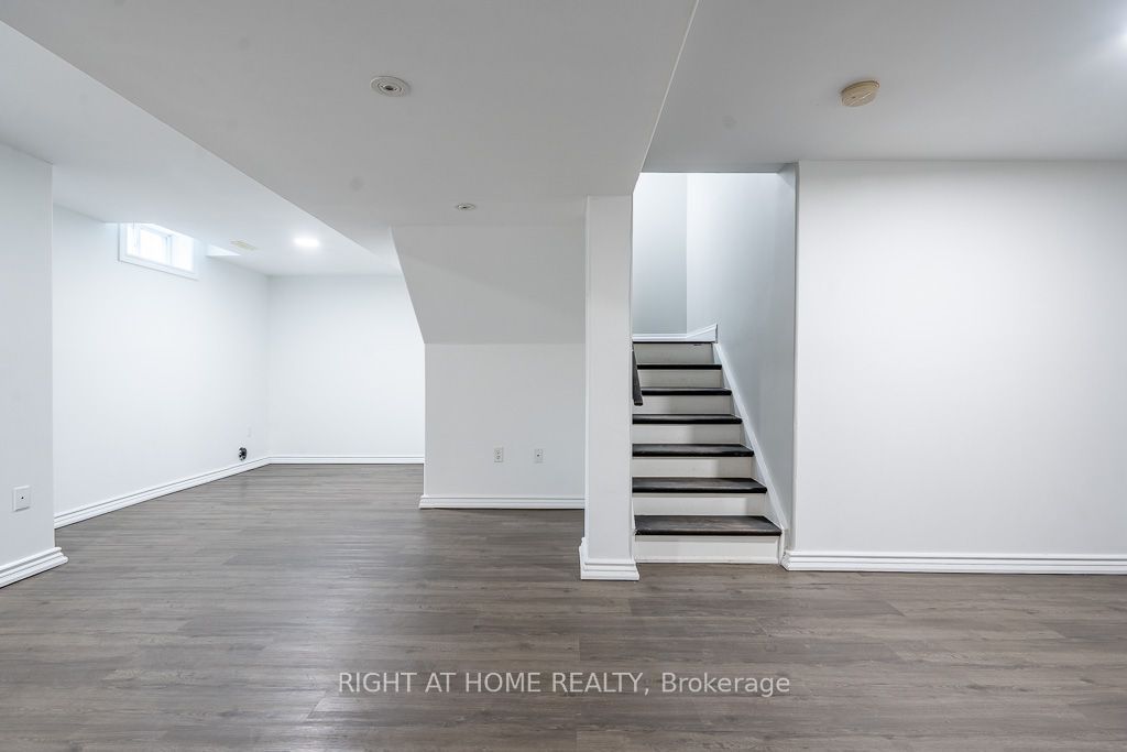 27 Panorama Way Property Photo 32
