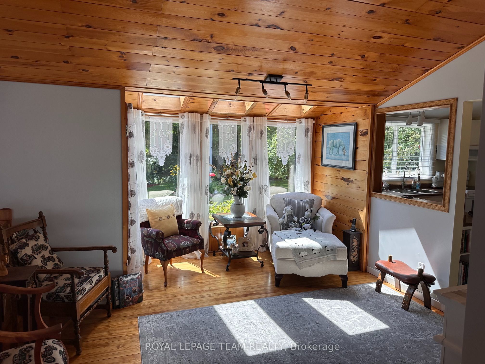 1663 Christina Crescent Property Photo 13