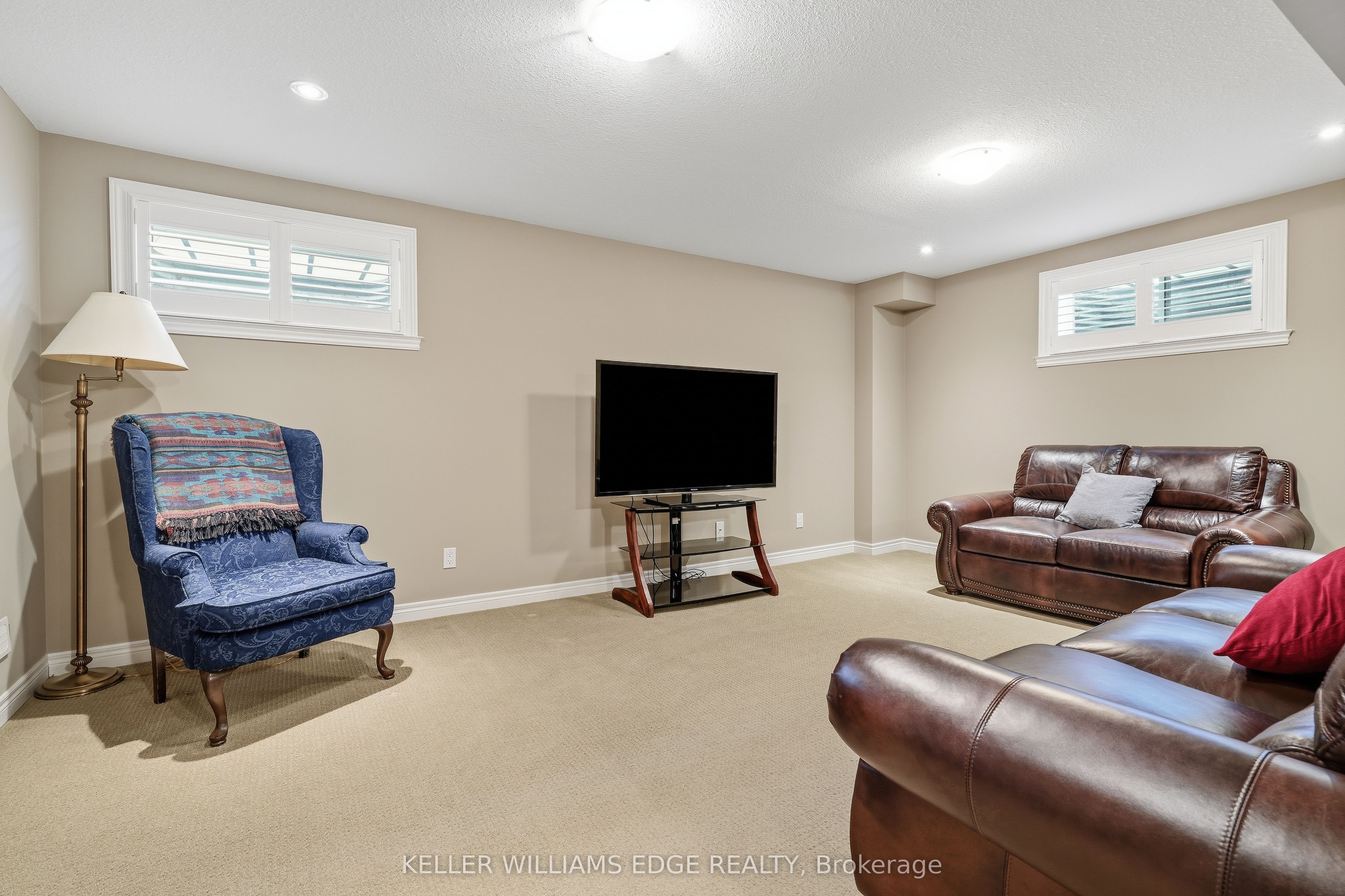 31 Streamside Drive Property Photo 25