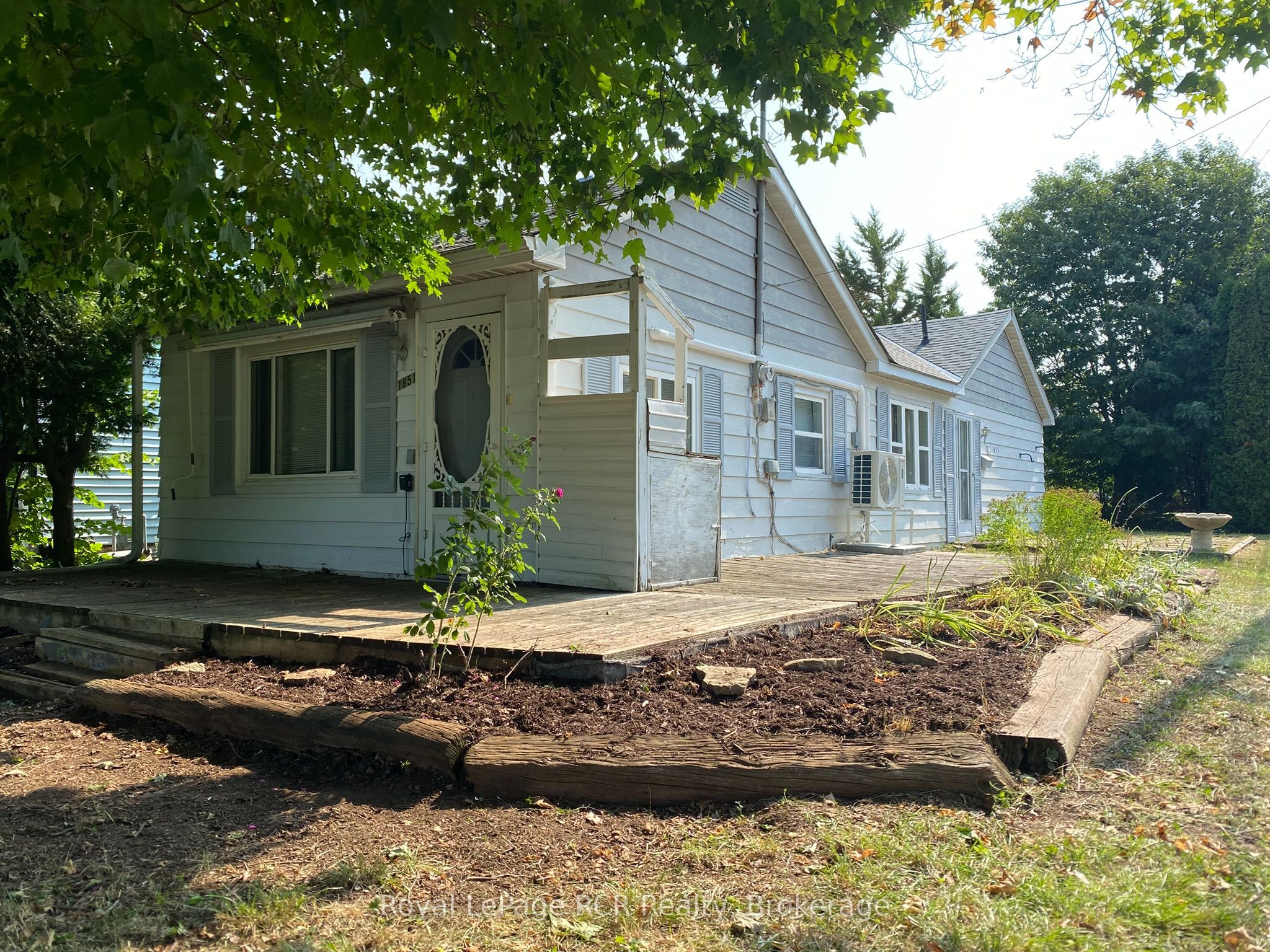 1851 5th Avenue E Property Photo 1
