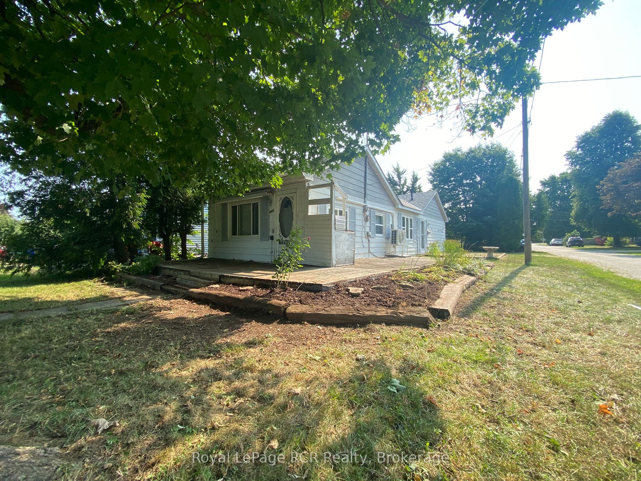 1851 5th Avenue E Property Photo 2