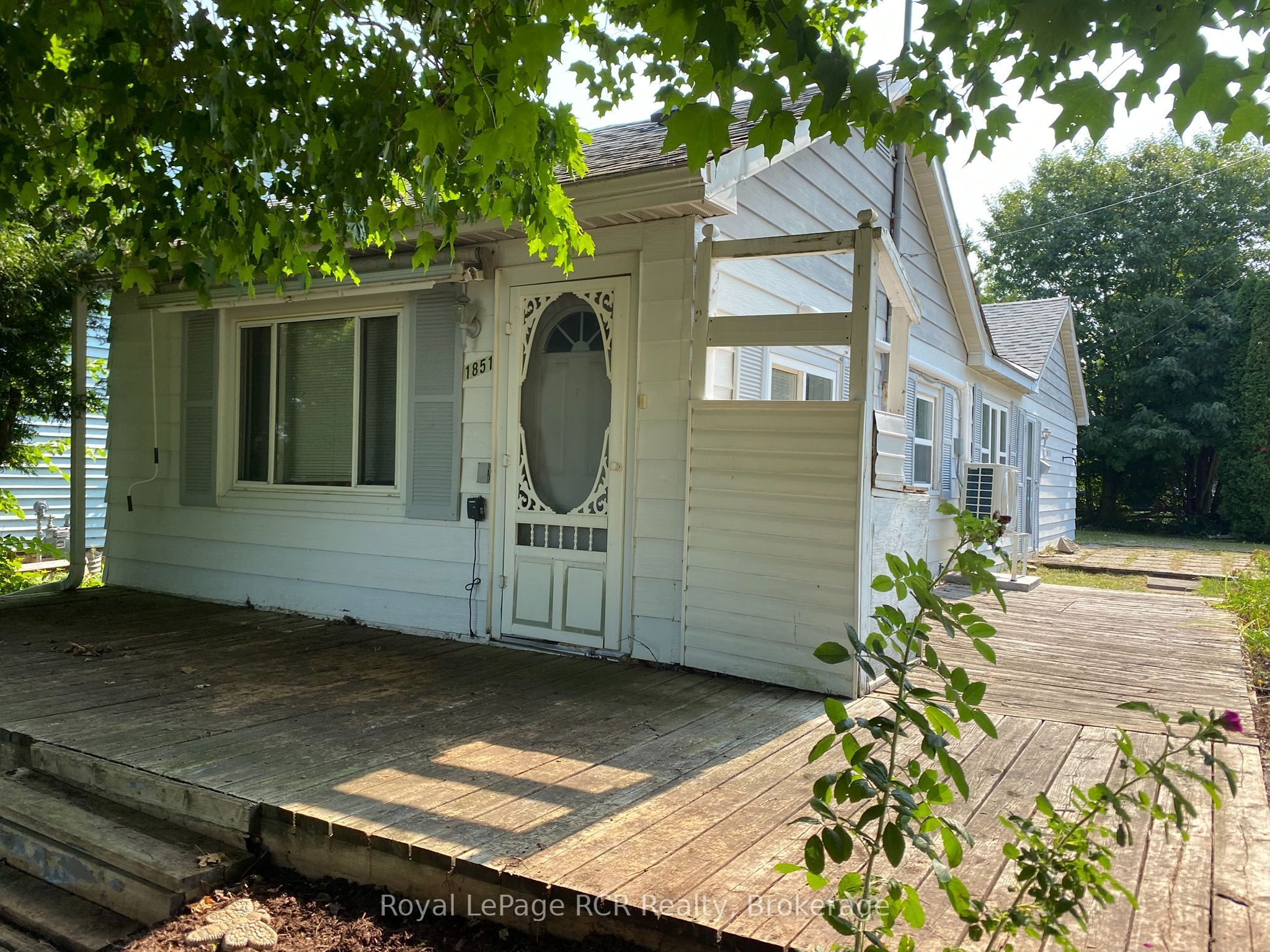 1851 5th Avenue E Property Photo 3