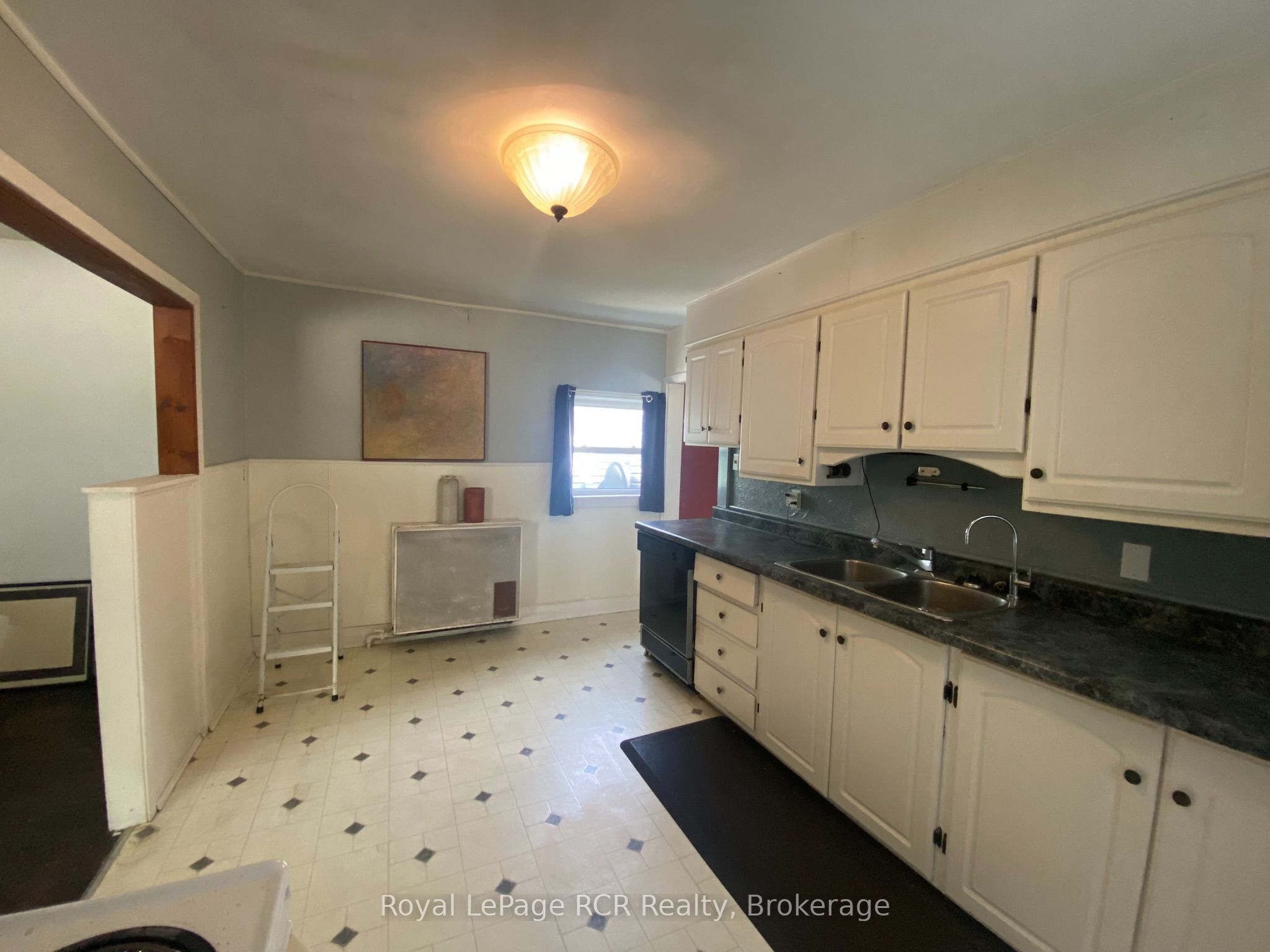 1851 5th Avenue E Property Photo 12