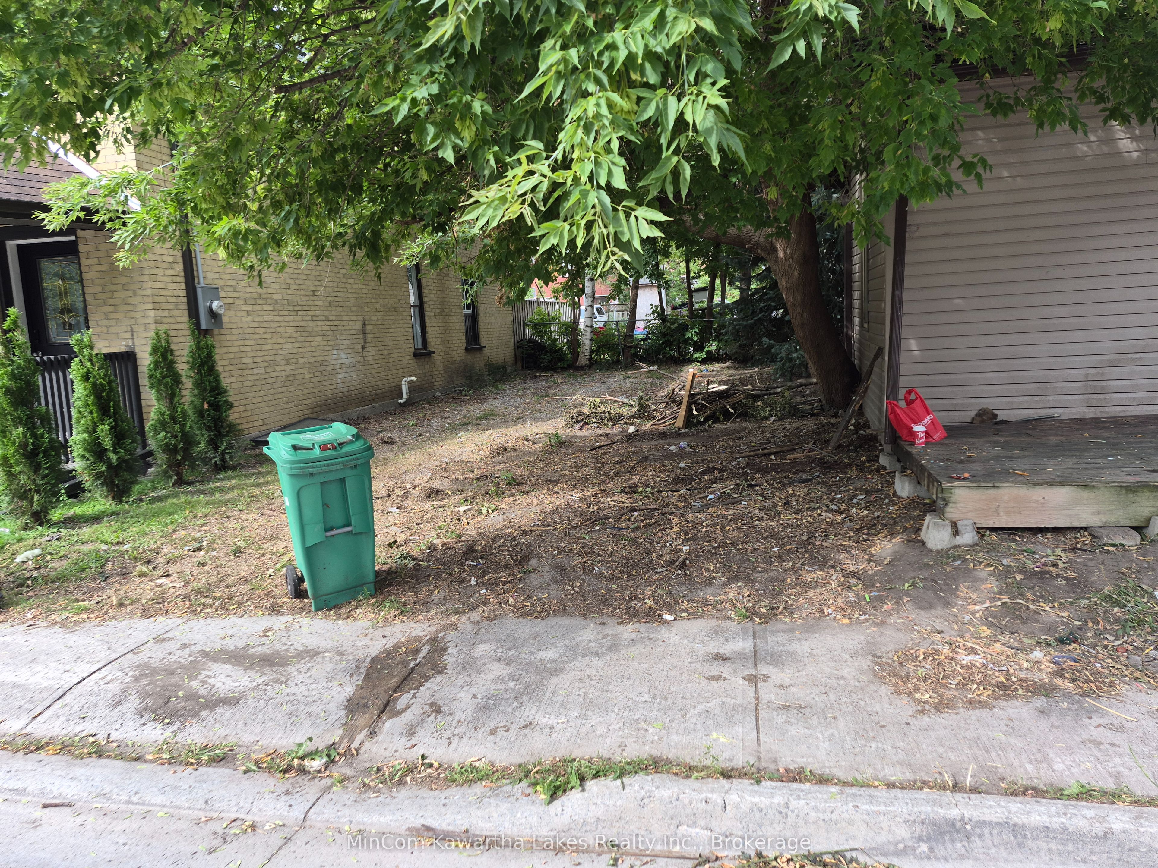 467 Albert Street Property Photo 11