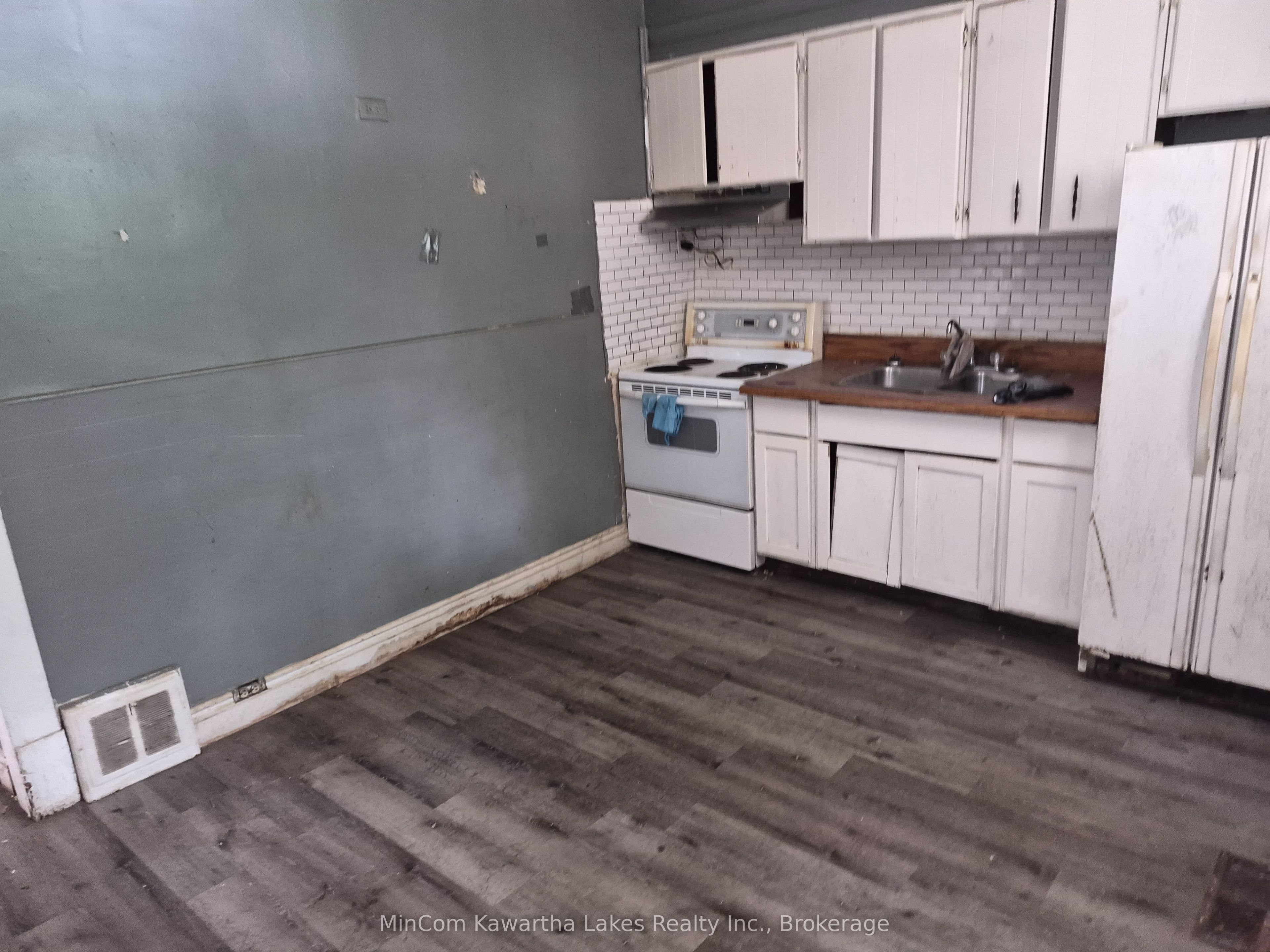 467 Albert Street Property Photo 12