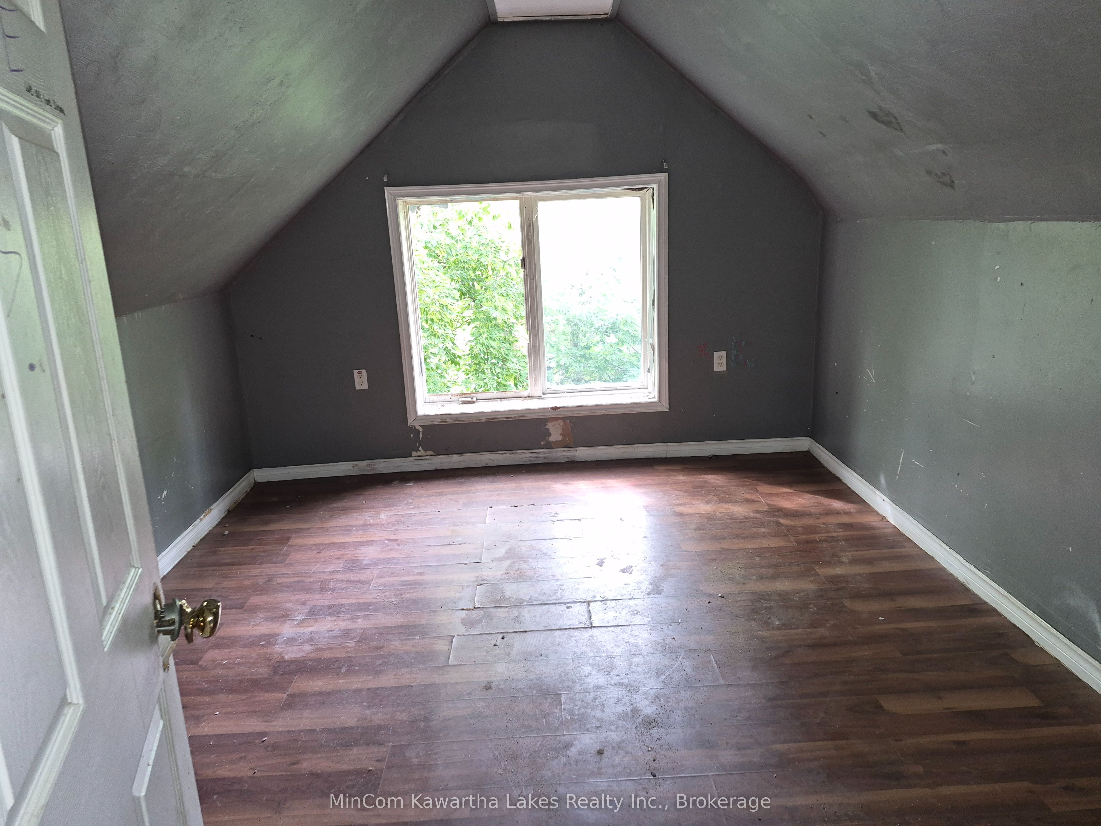 467 Albert Street Property Photo 27
