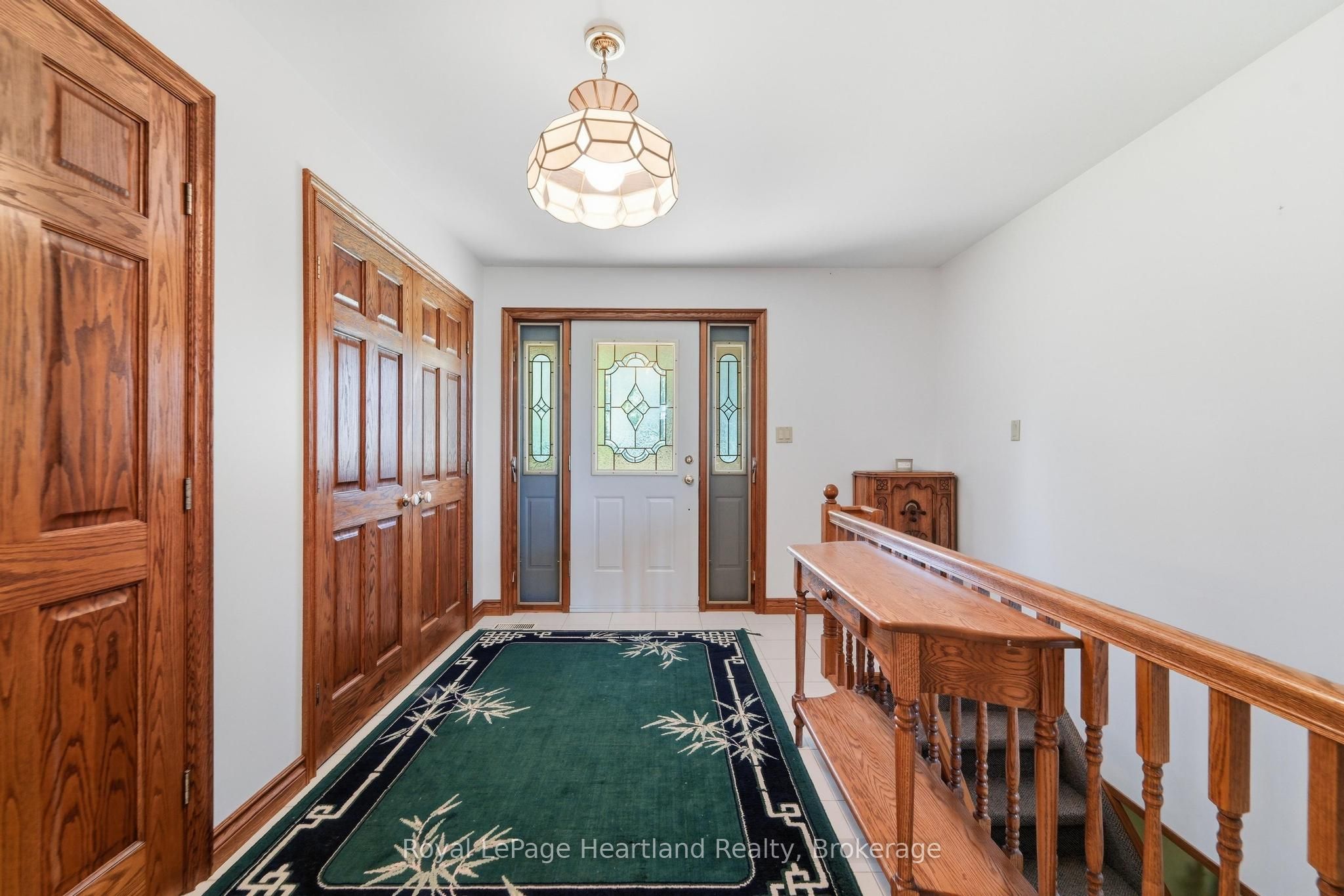 38904 Londesboro Road Property Photo 6