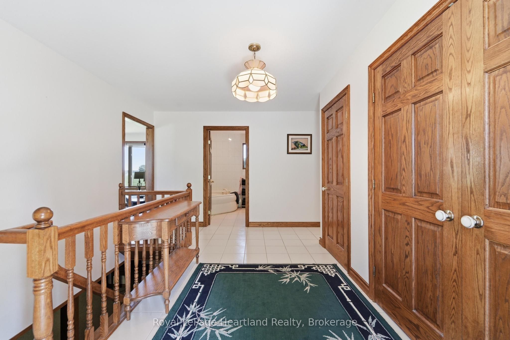 38904 Londesboro Road Property Photo 7