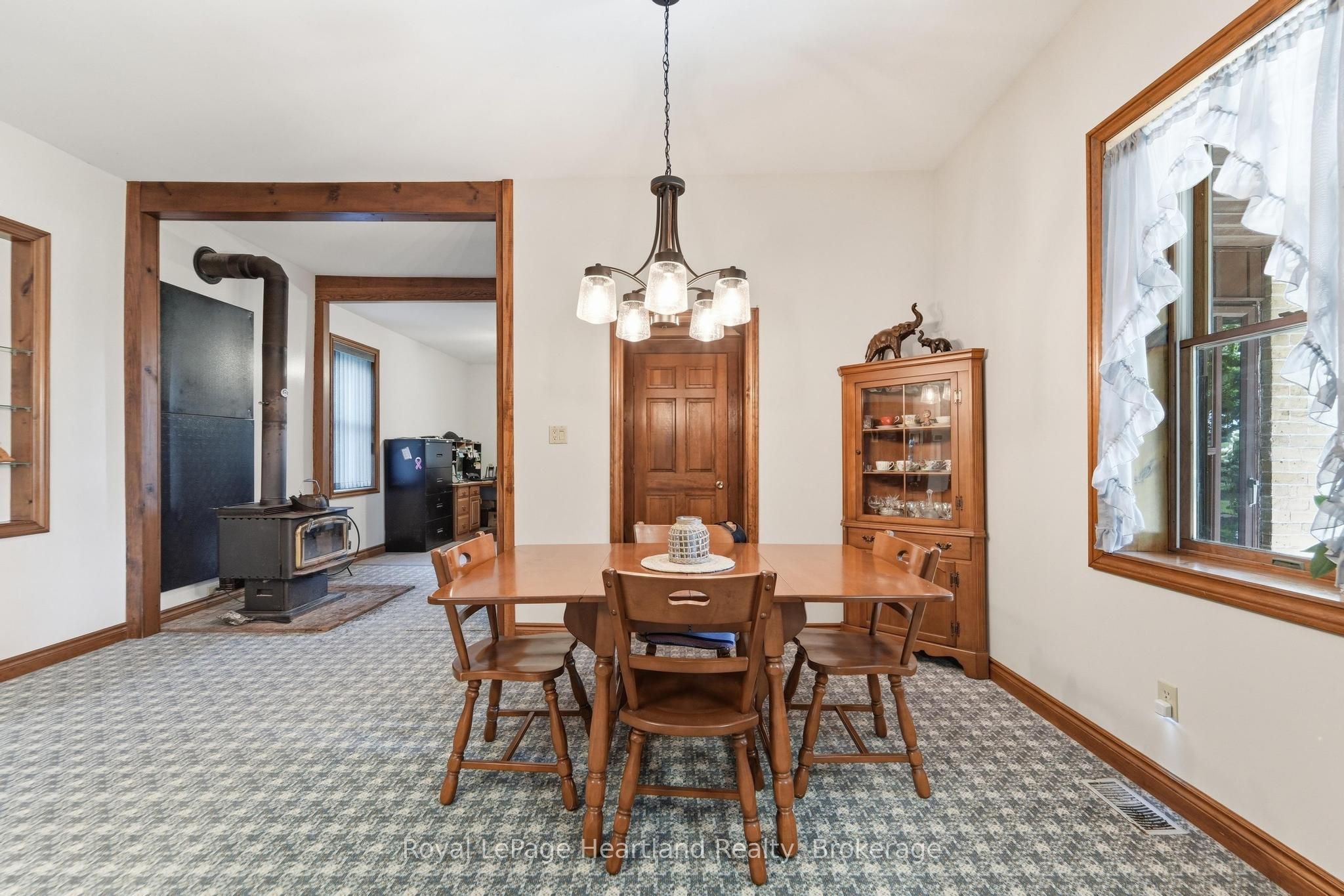 38904 Londesboro Road Property Photo 15
