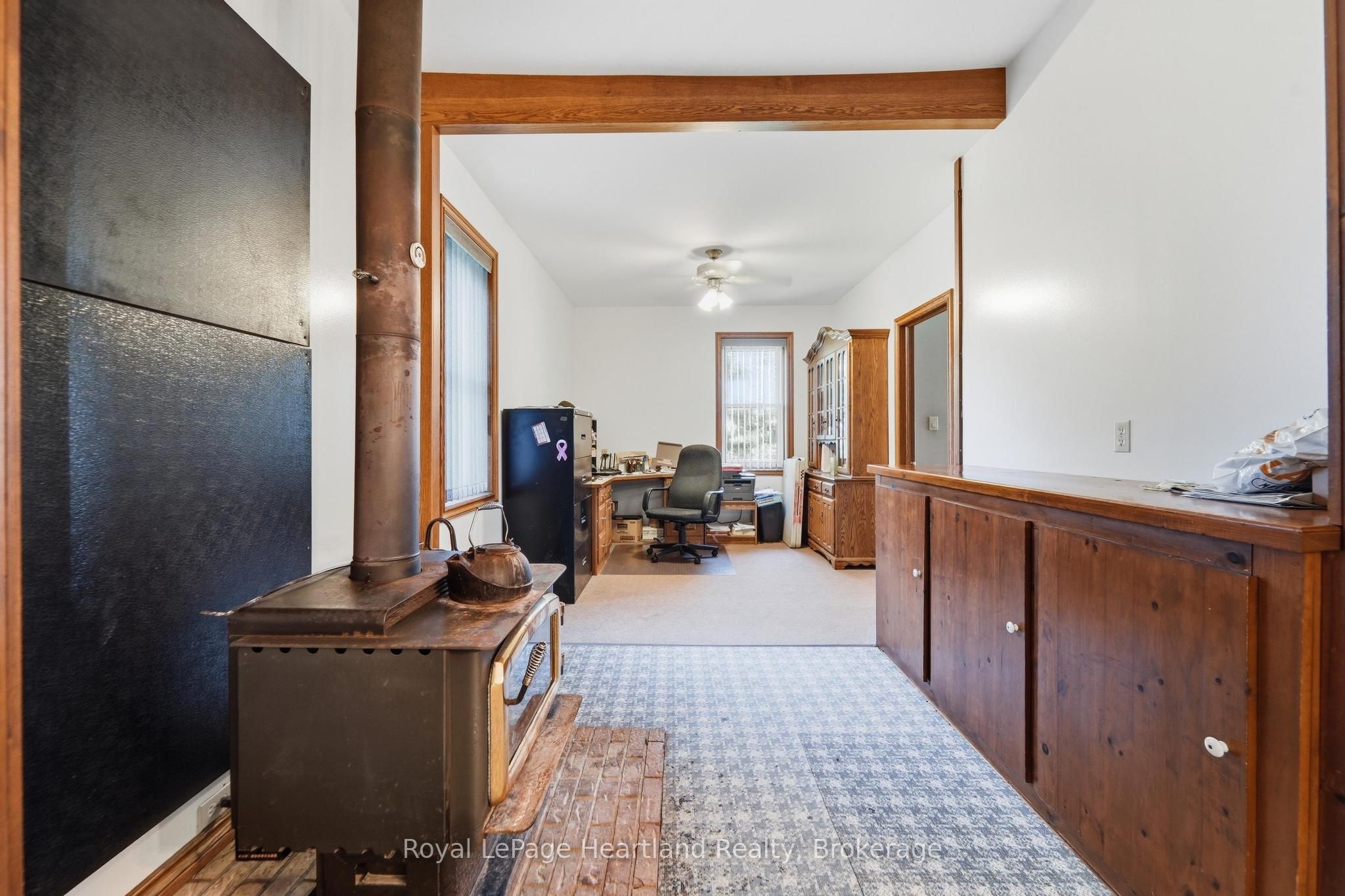 38904 Londesboro Road Property Photo 17