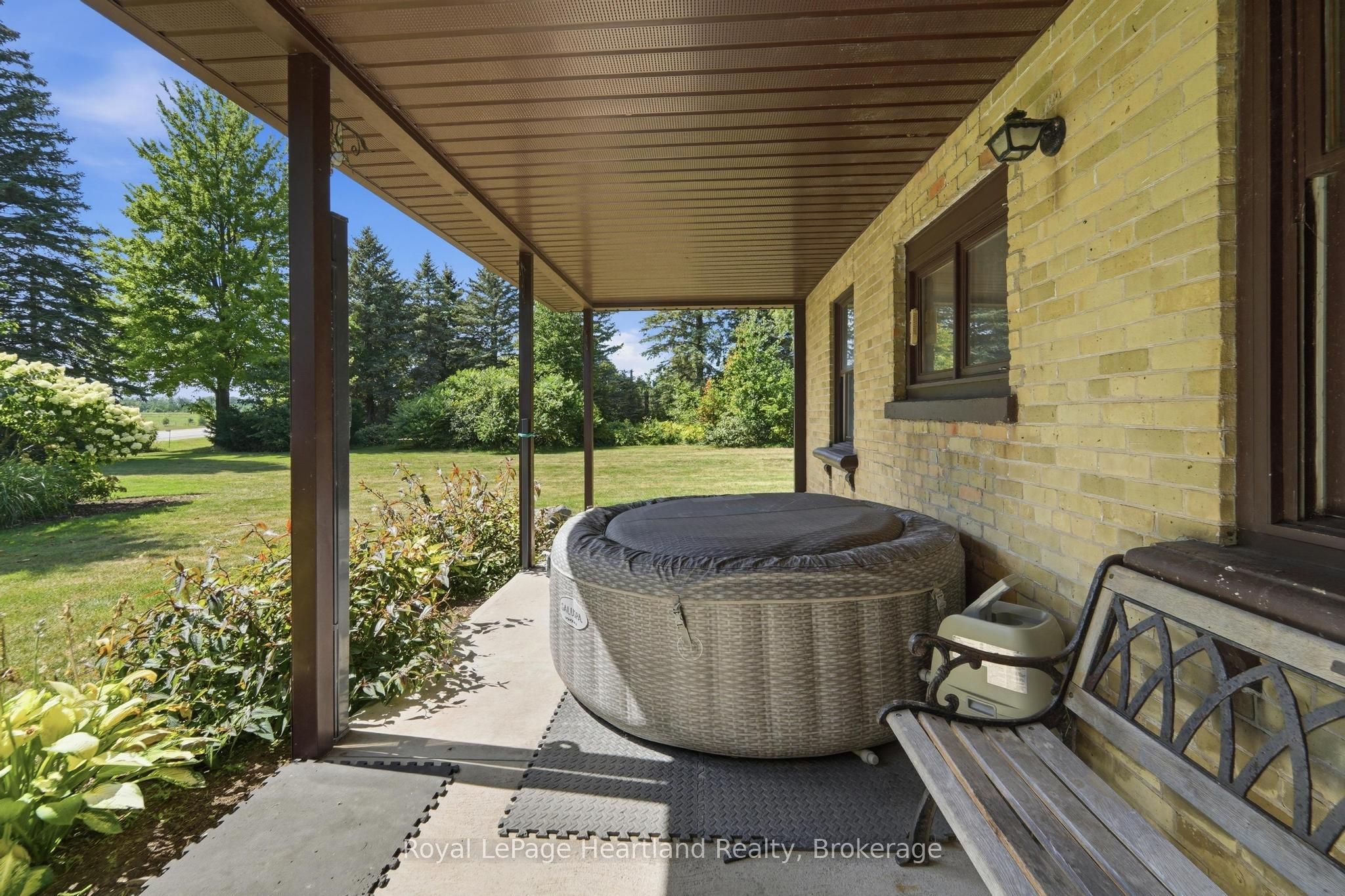 38904 Londesboro Road Property Photo 33