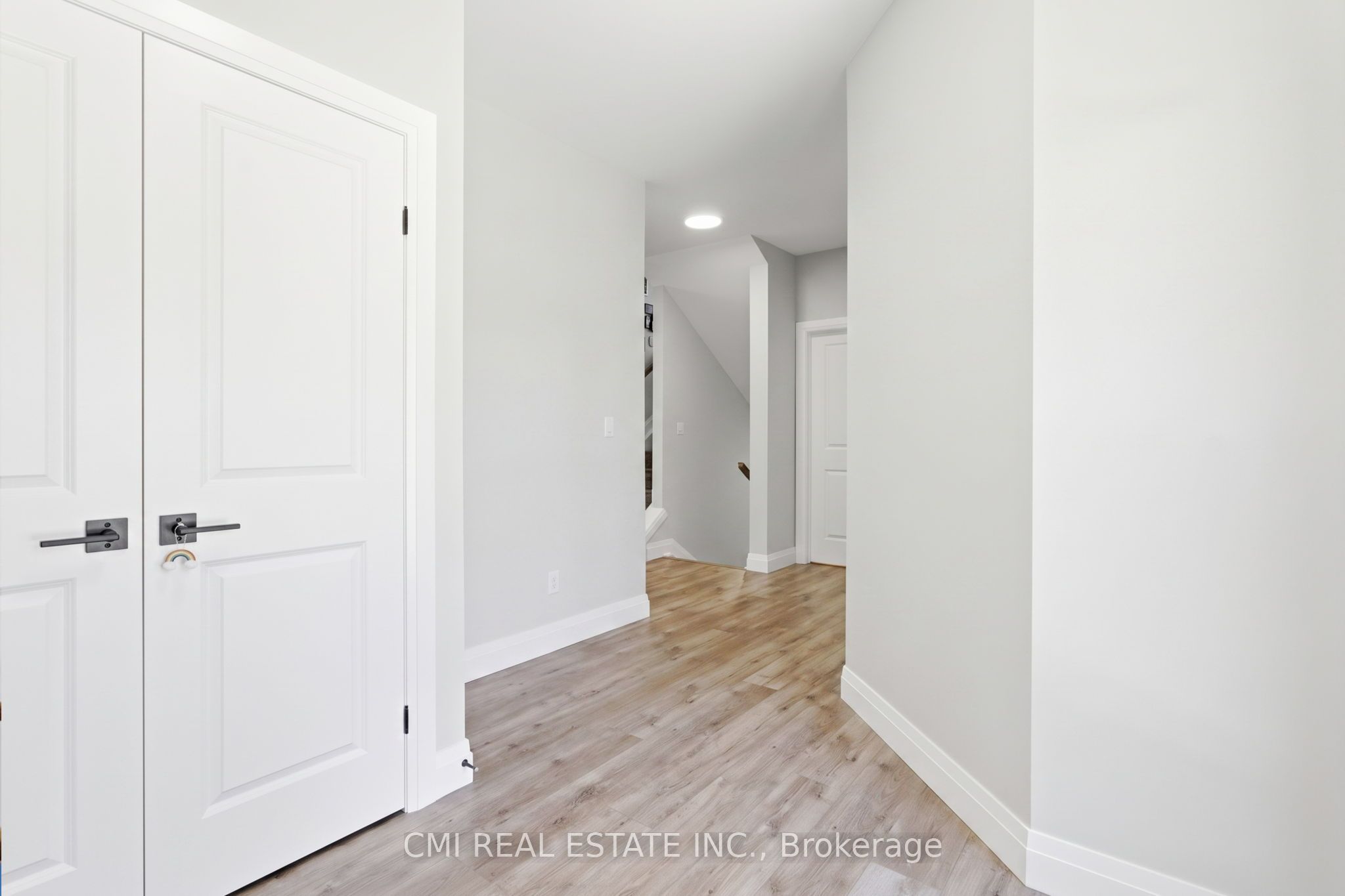 93 Eagle Street 10b Property Photo 5