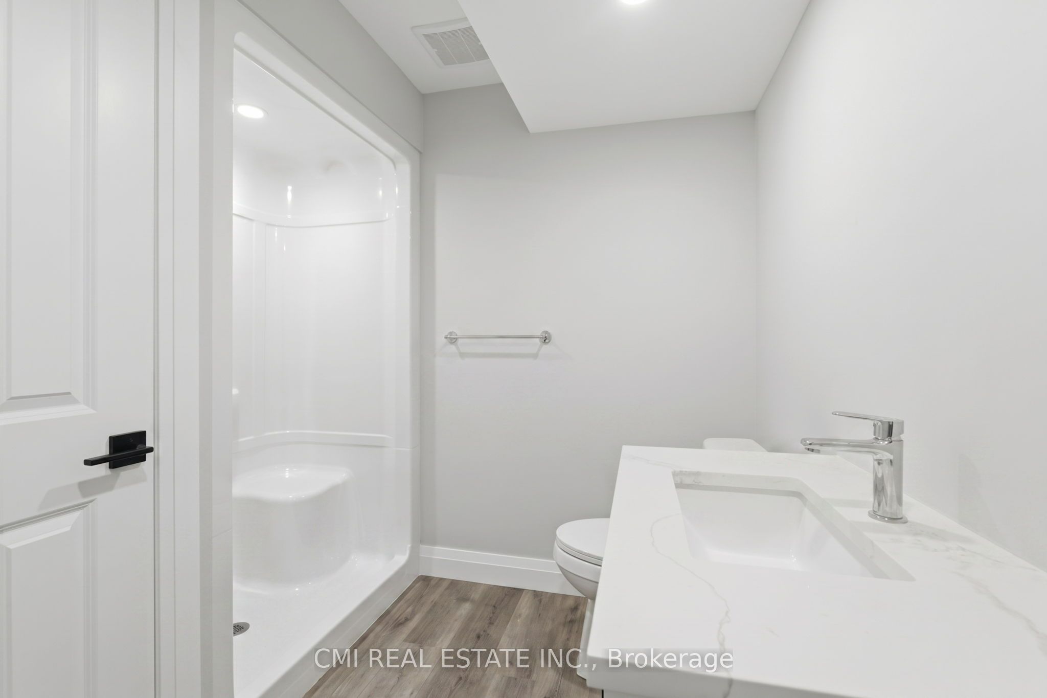 93 Eagle Street 10b Property Photo 35