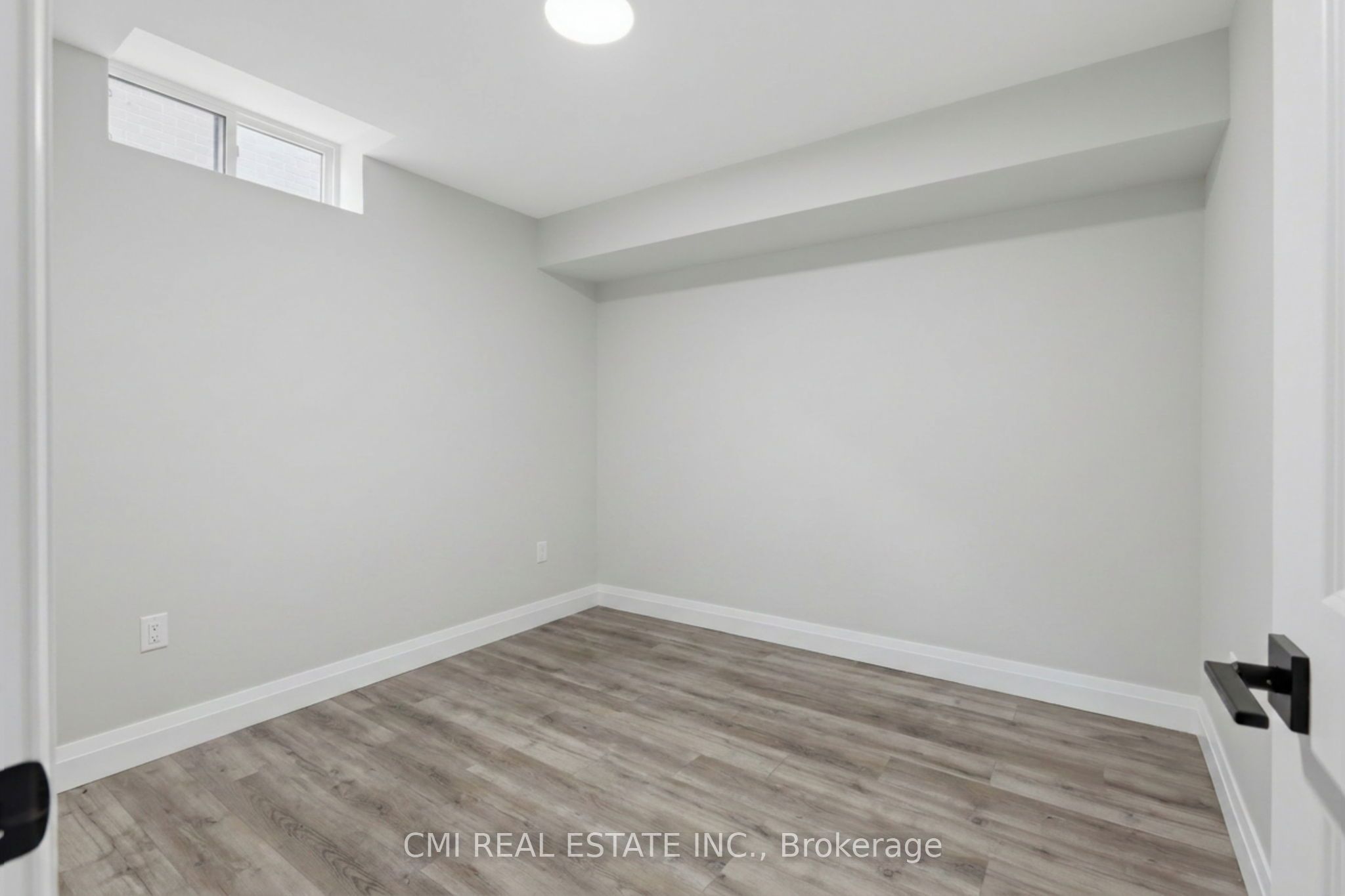 93 Eagle Street 10b Property Photo 42