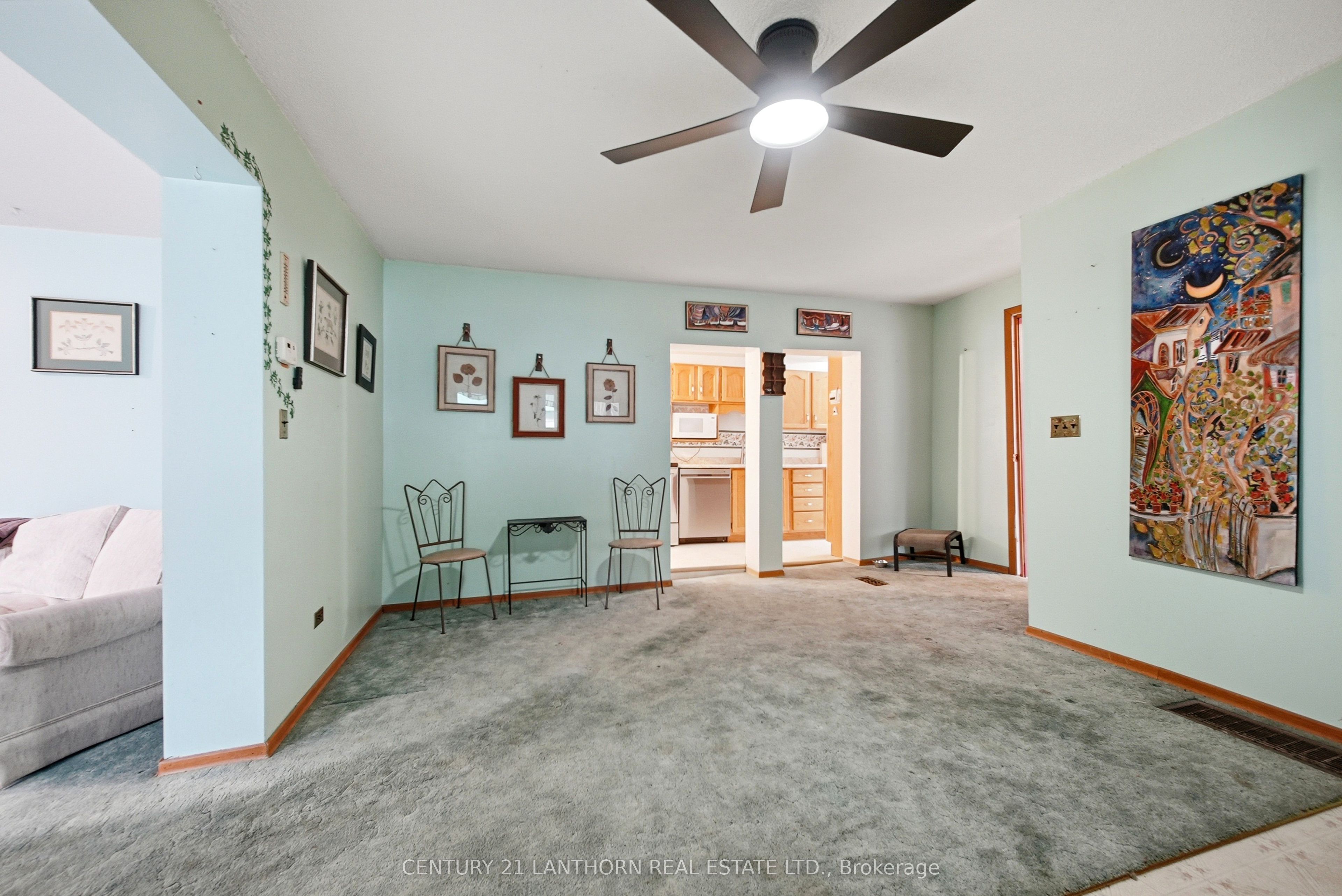 193 St. Lawrence Street E Property Photo 8