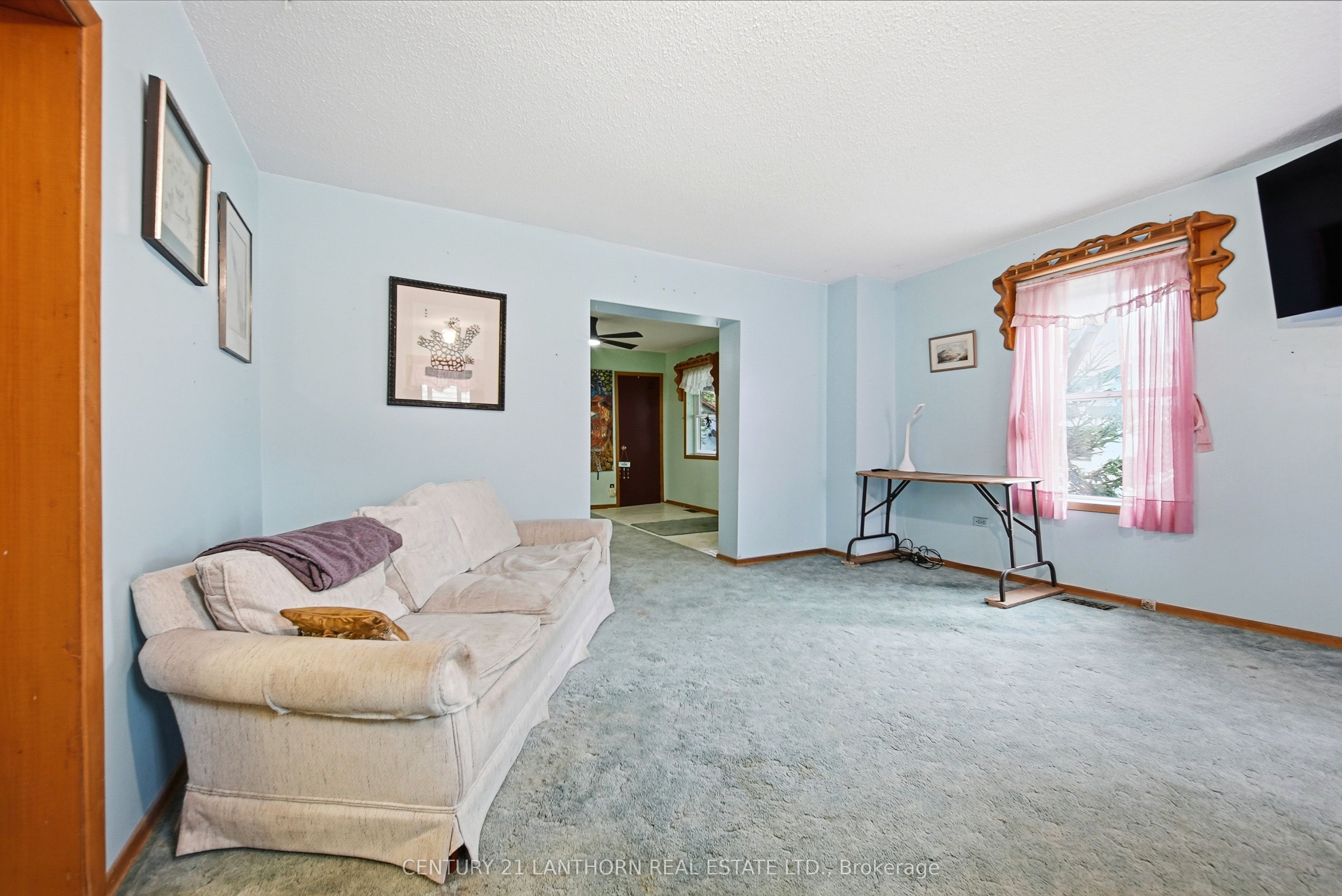 193 St. Lawrence Street E Property Photo 13