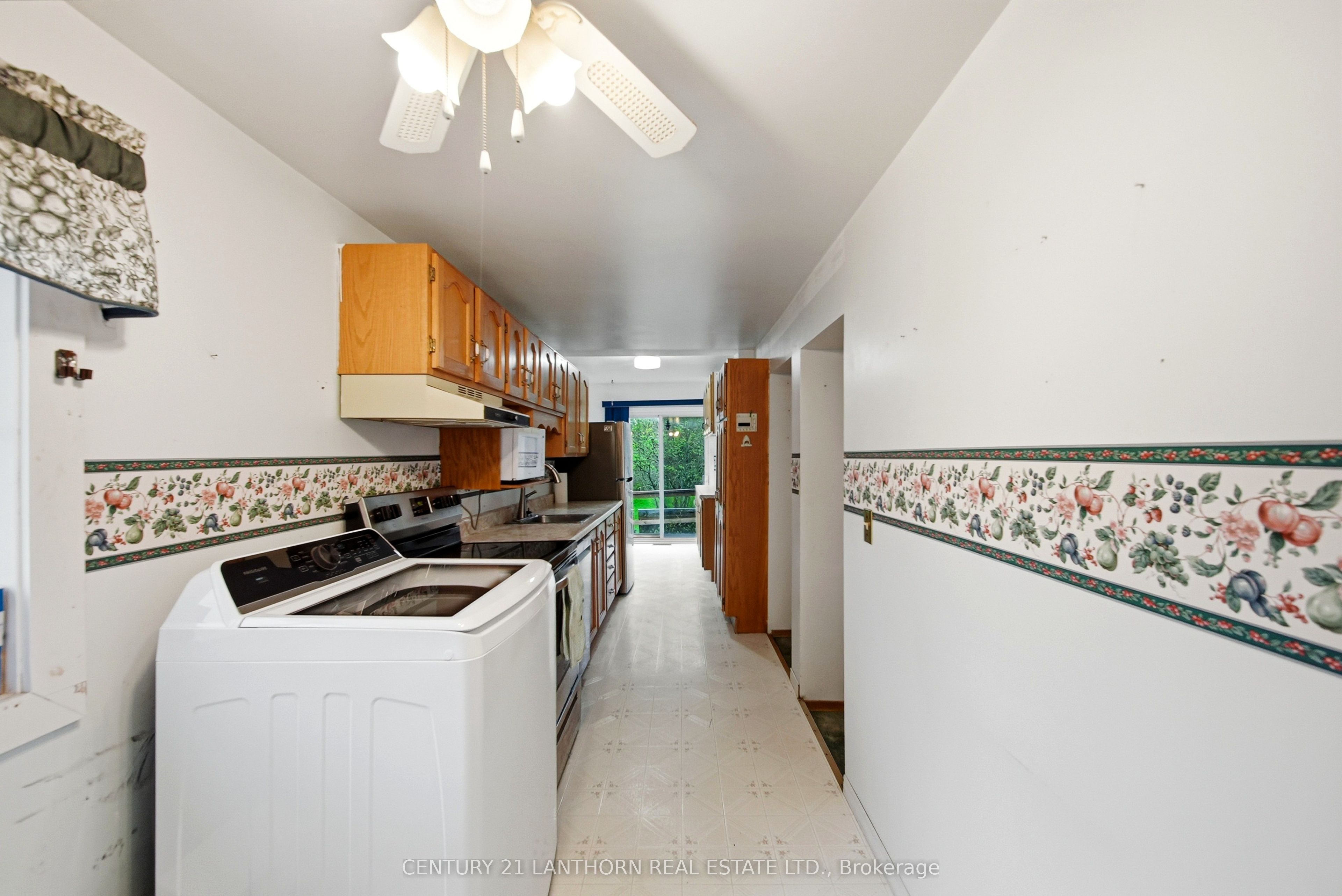 193 St. Lawrence Street E Property Photo 17