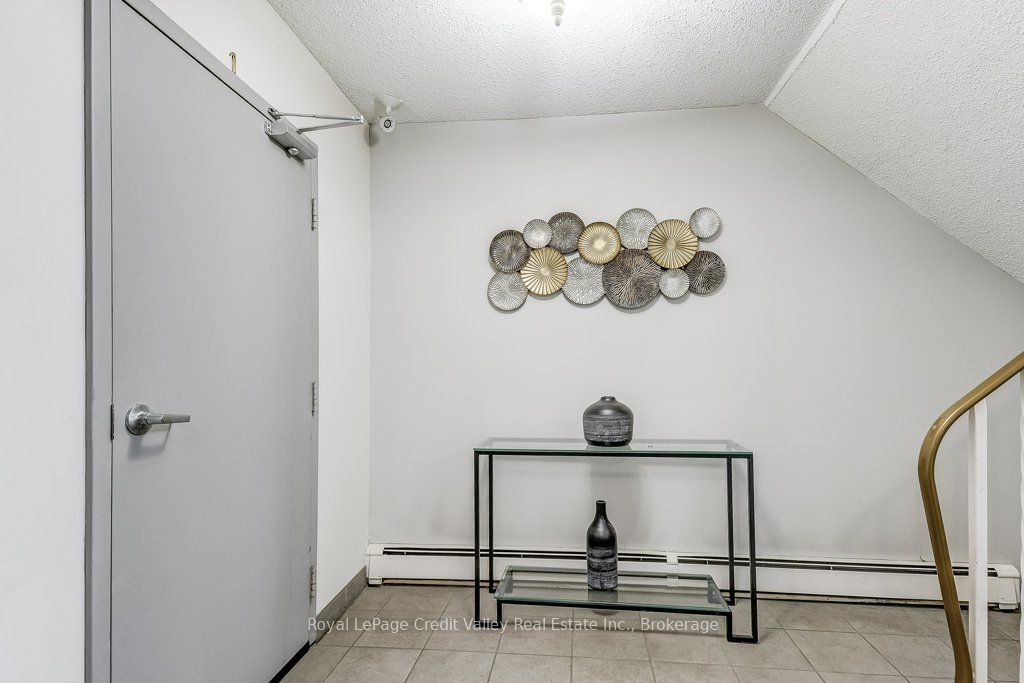 6 Shettleston Drive 302 Property Photo 3