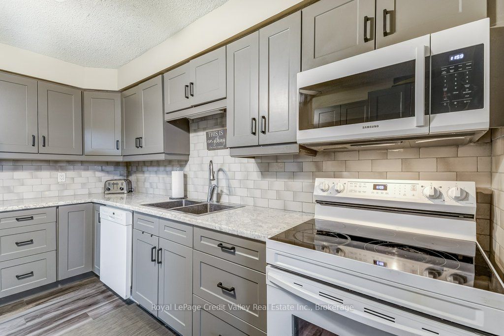 6 Shettleston Drive 302 Property Photo 15