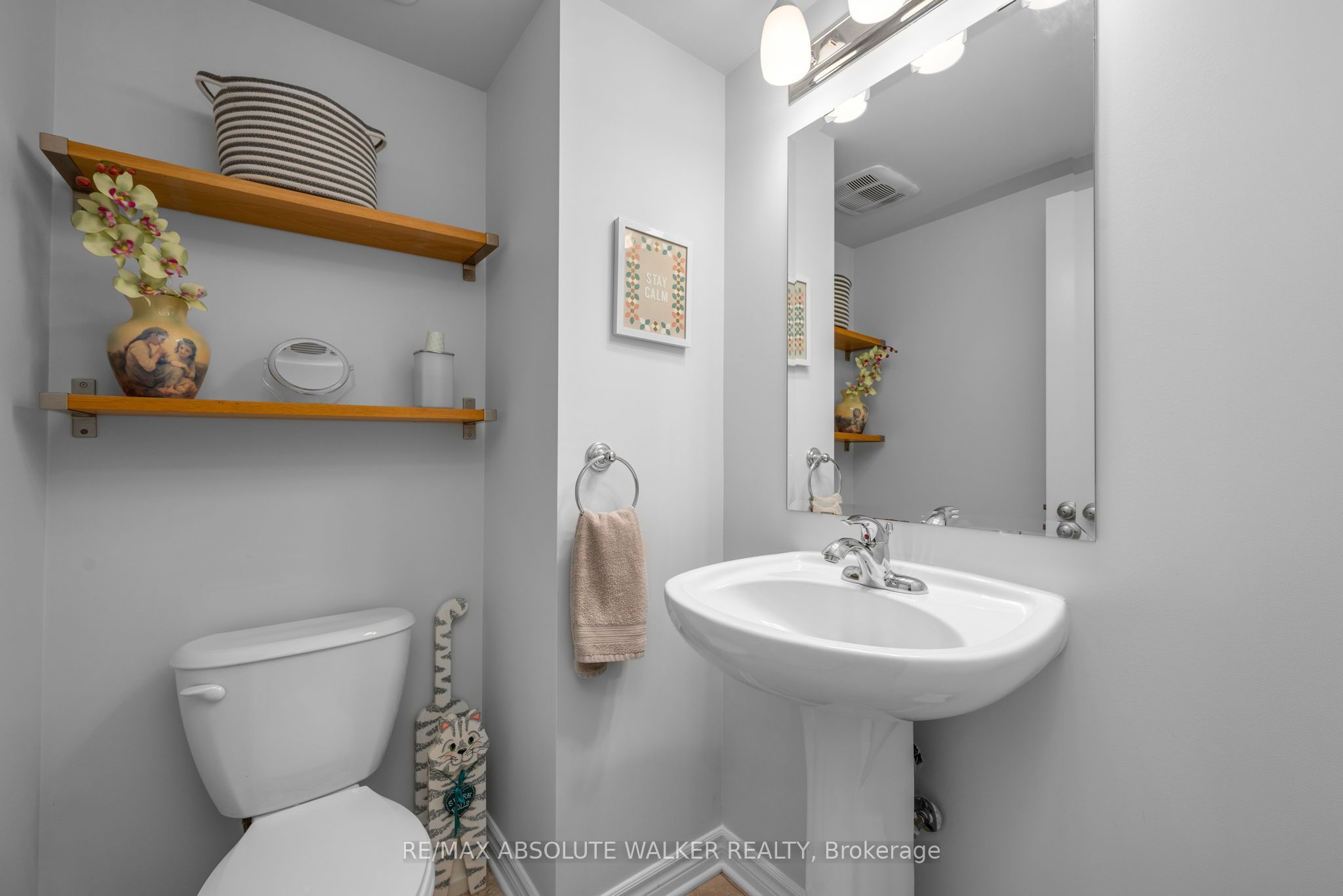 2414 Esprit Drive Property Photo 10