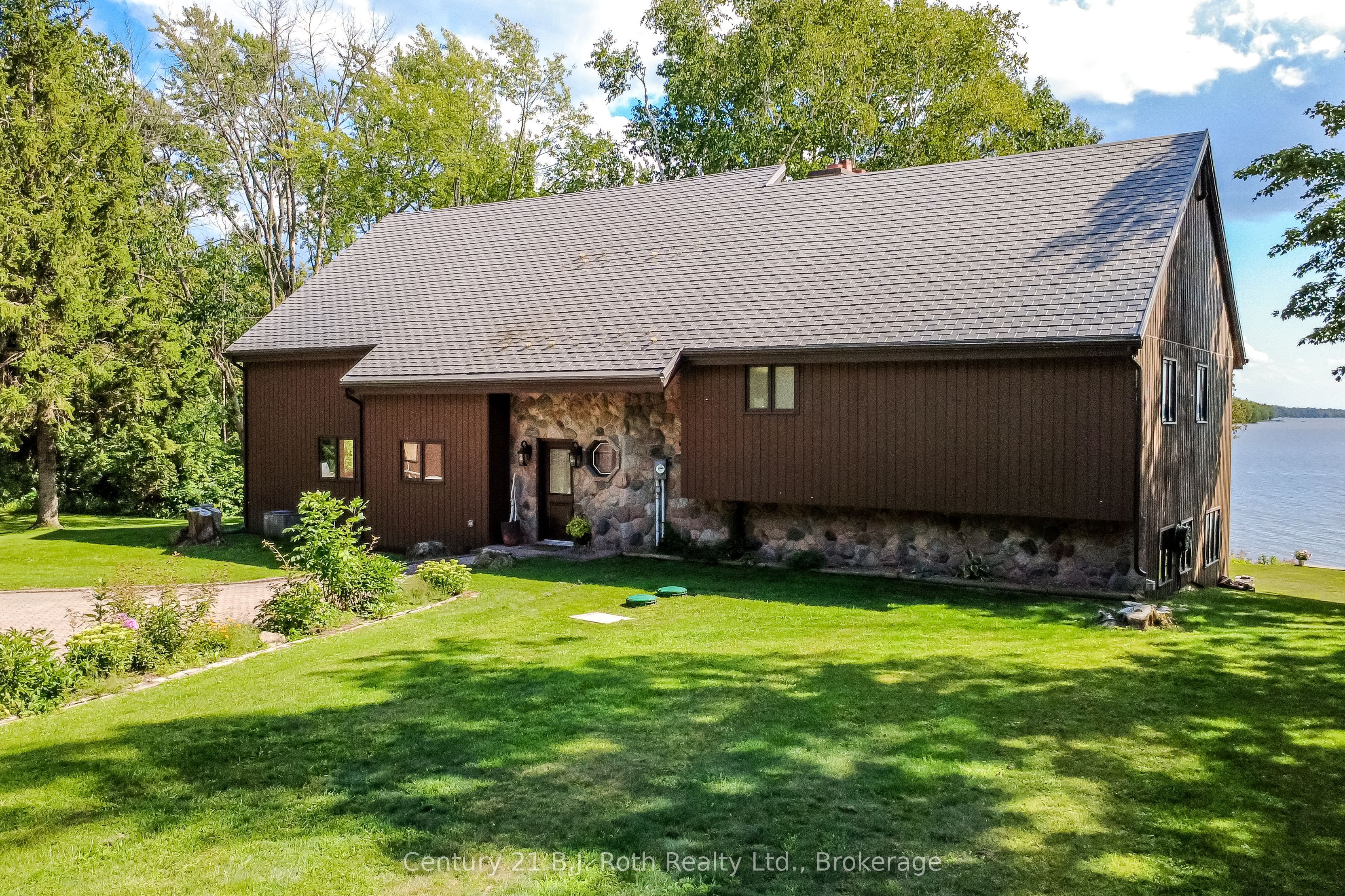 89 Mccrackin Avenue Property Photo 1