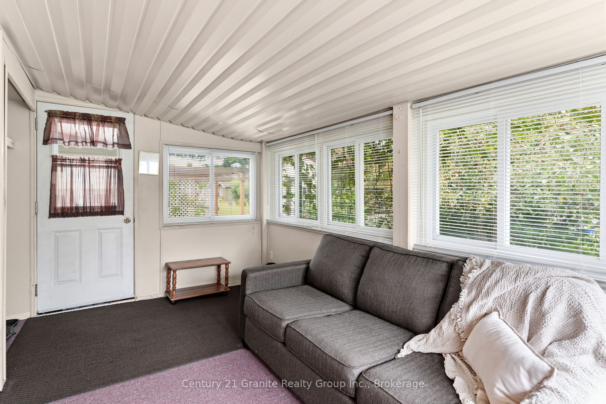 1105 Eighth Lane Property Photo 5