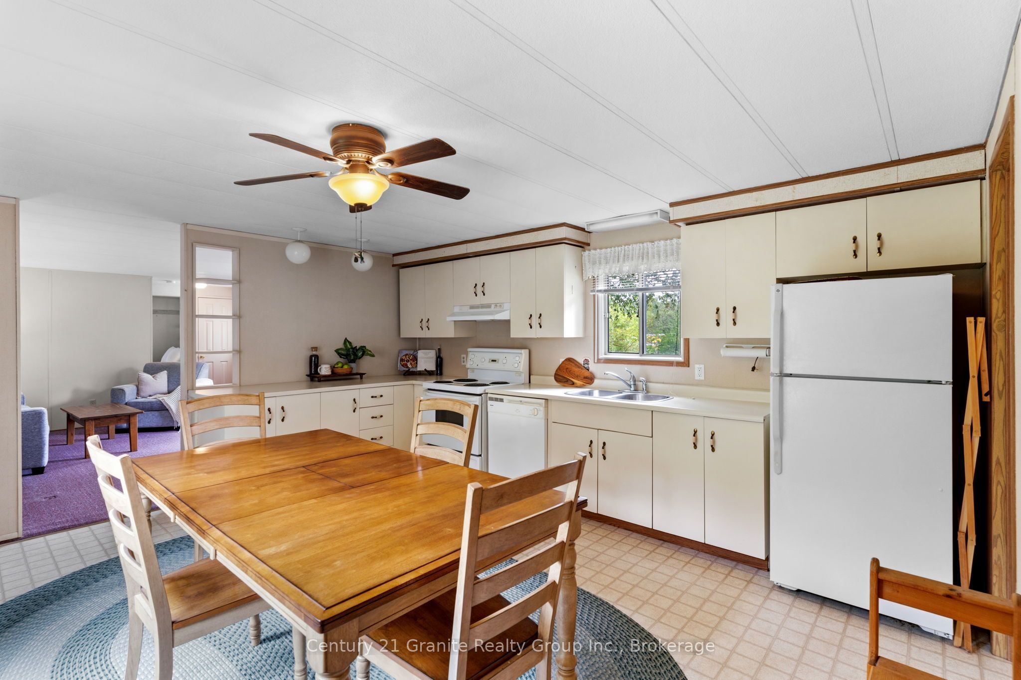 1105 Eighth Lane Property Photo 7
