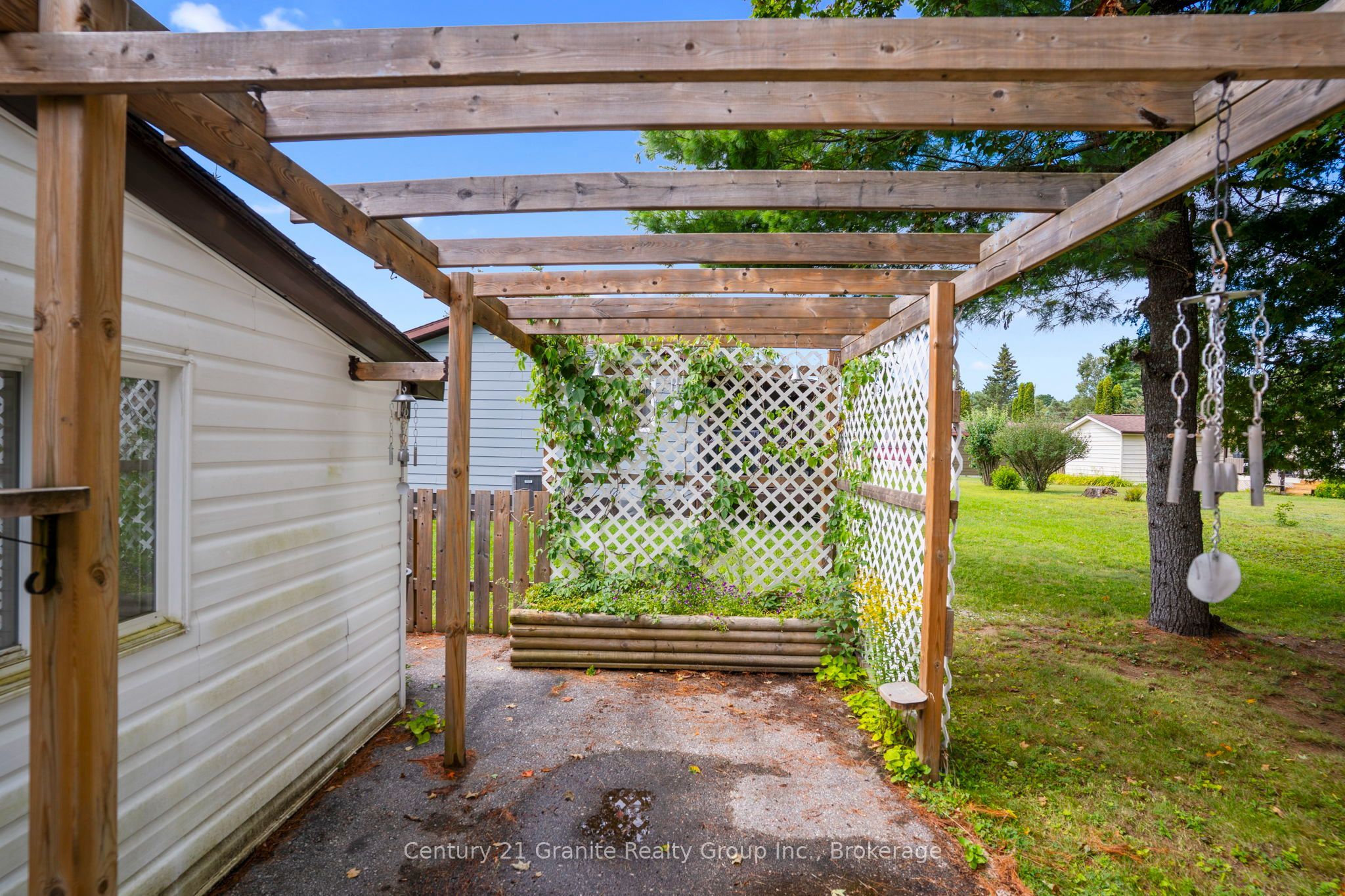 1105 Eighth Lane Property Photo 30